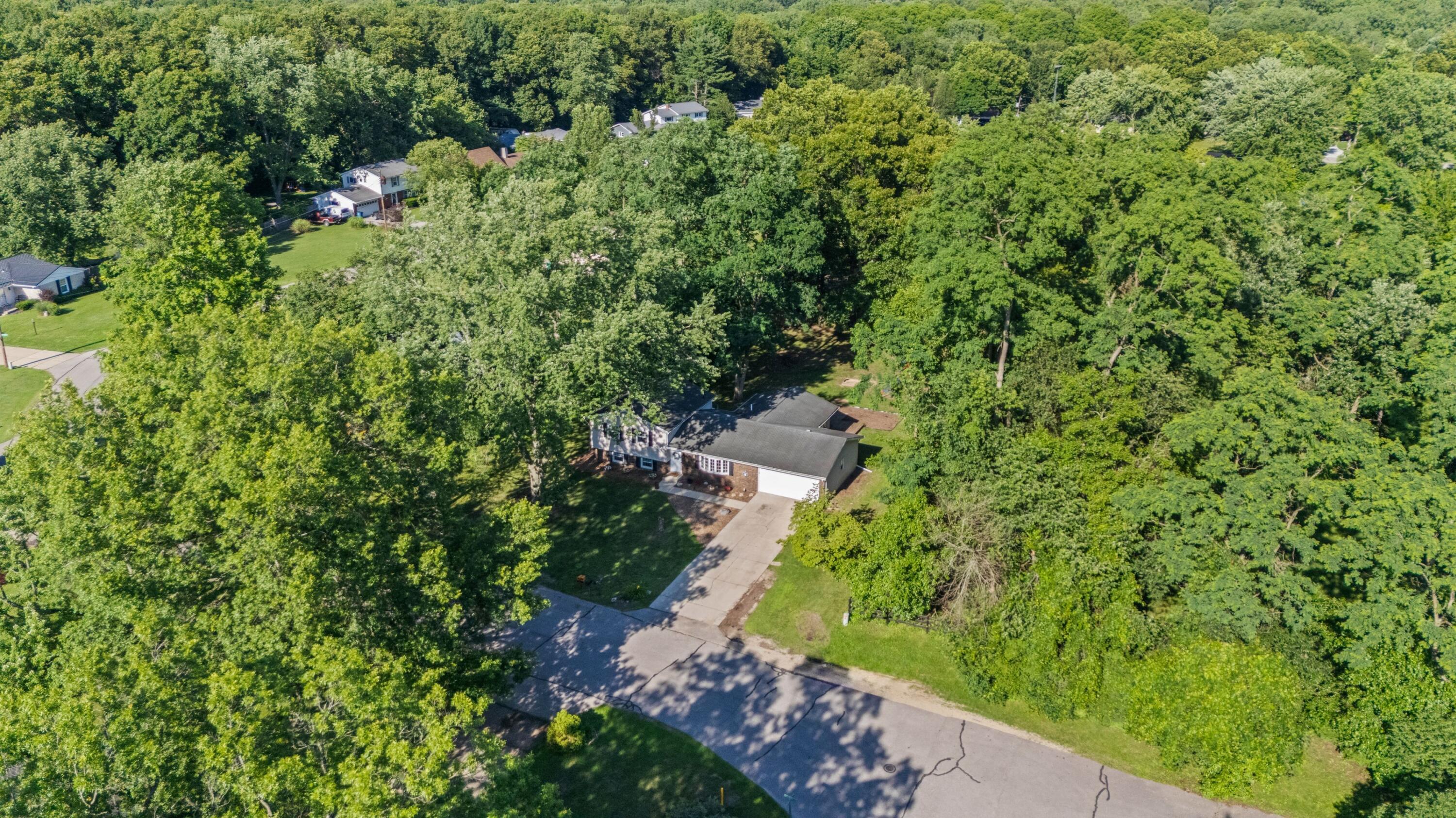 1523 Balmoral Lane
