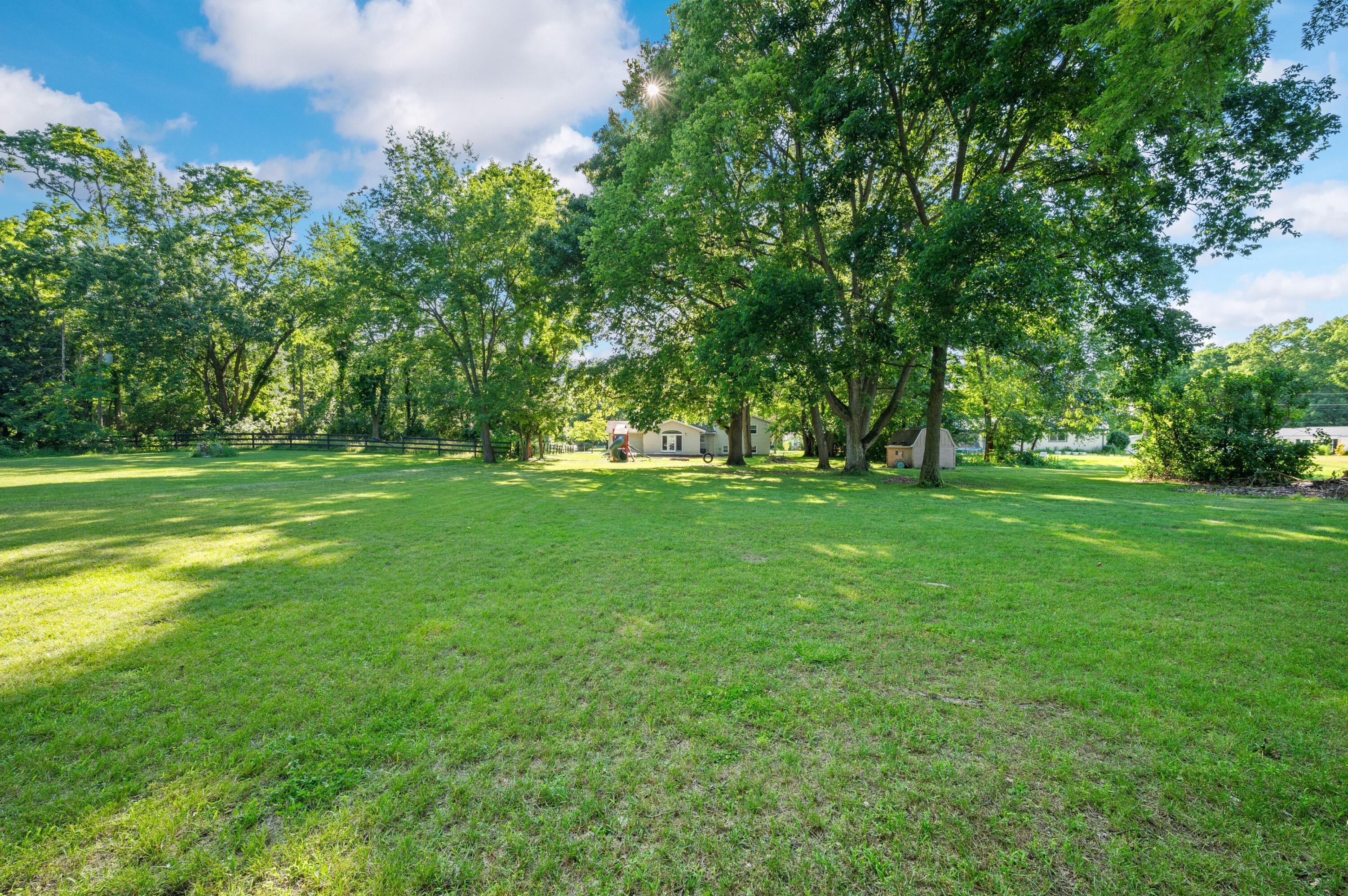 1523 Balmoral Lane