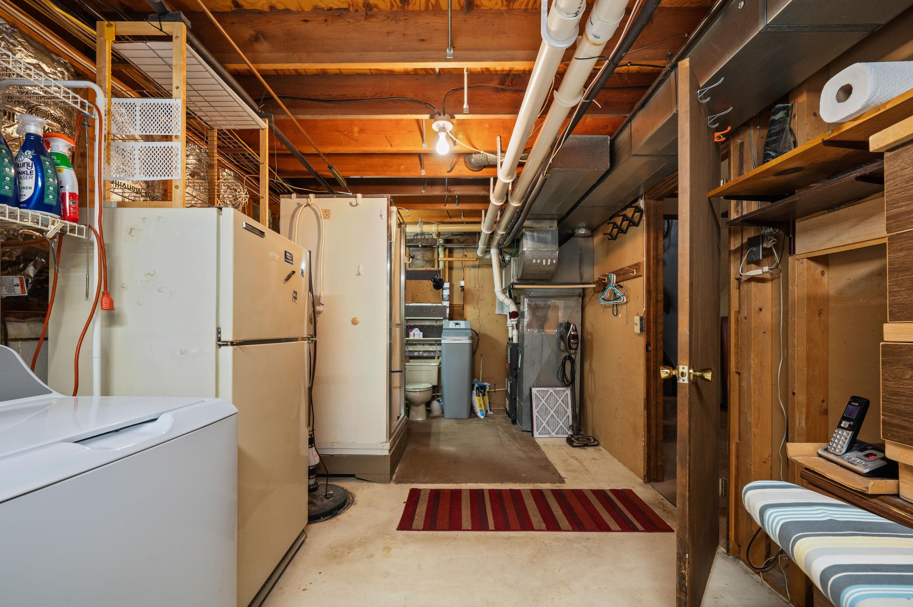 1292 Eddie Drive