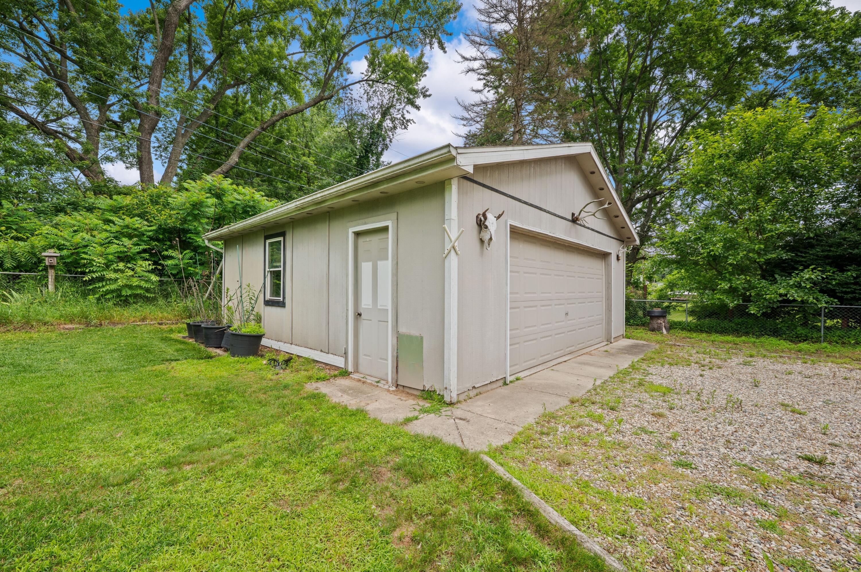 1292 Eddie Drive