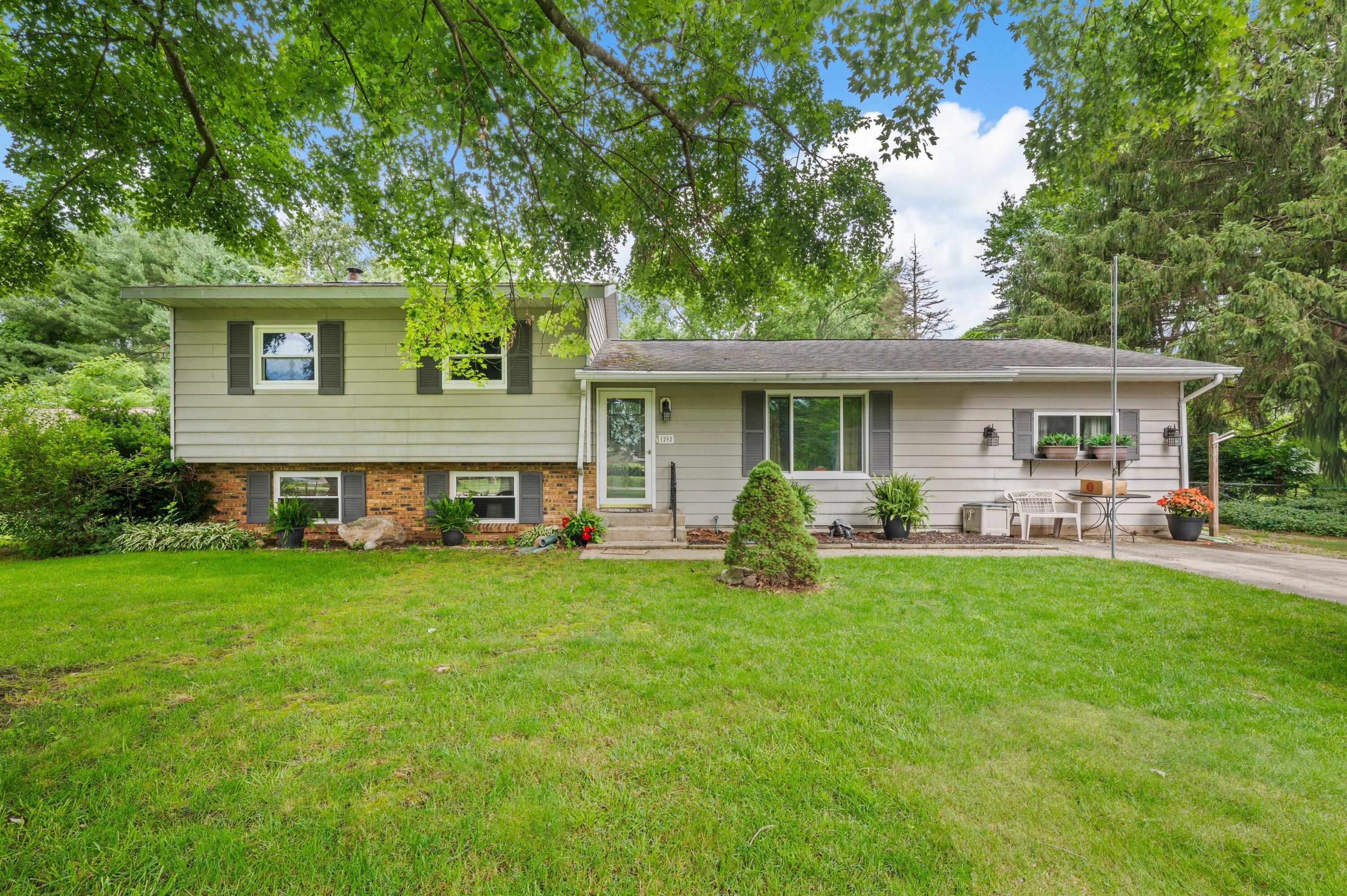 1292 Eddie Drive