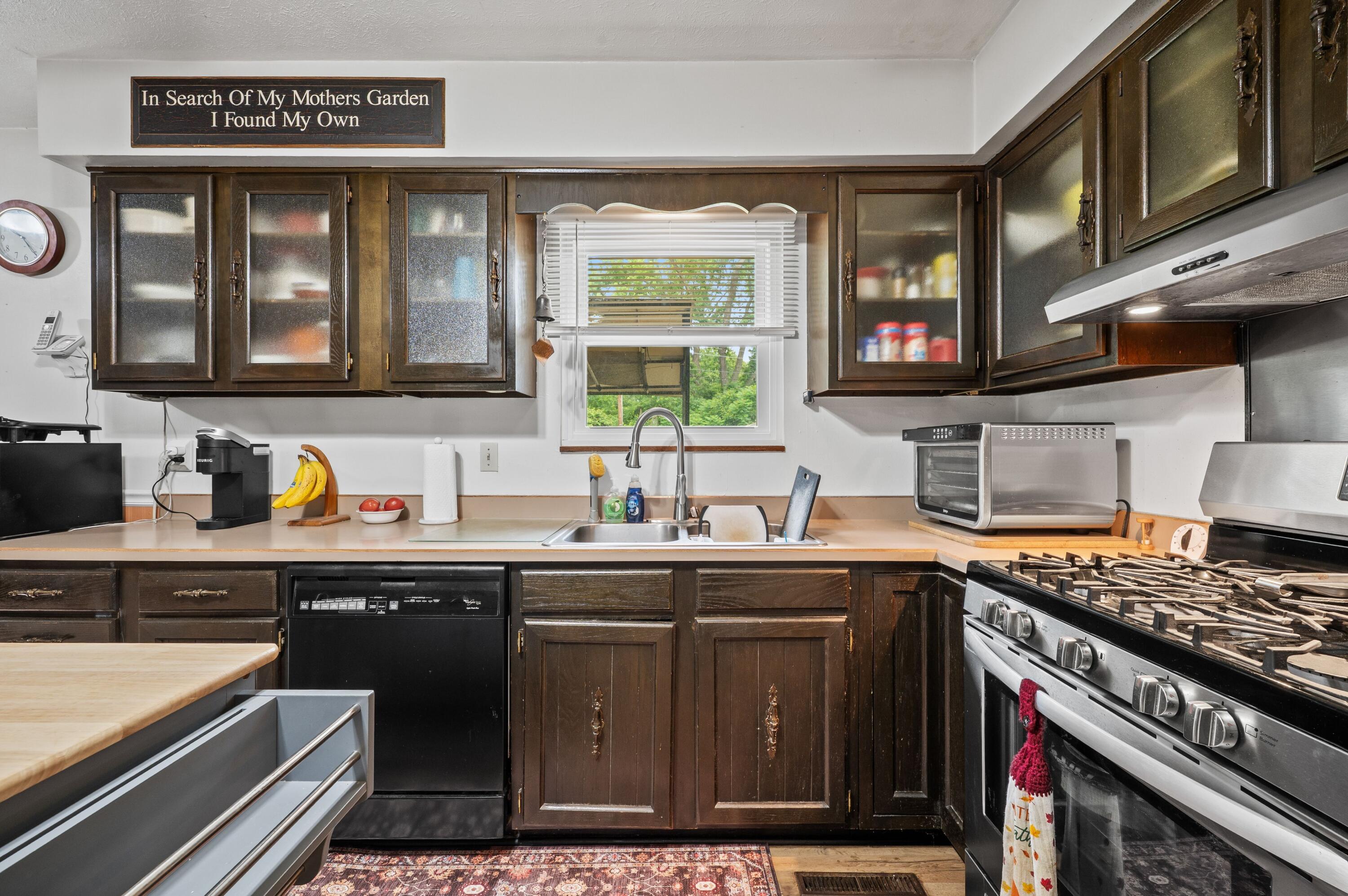 1292 Eddie Drive