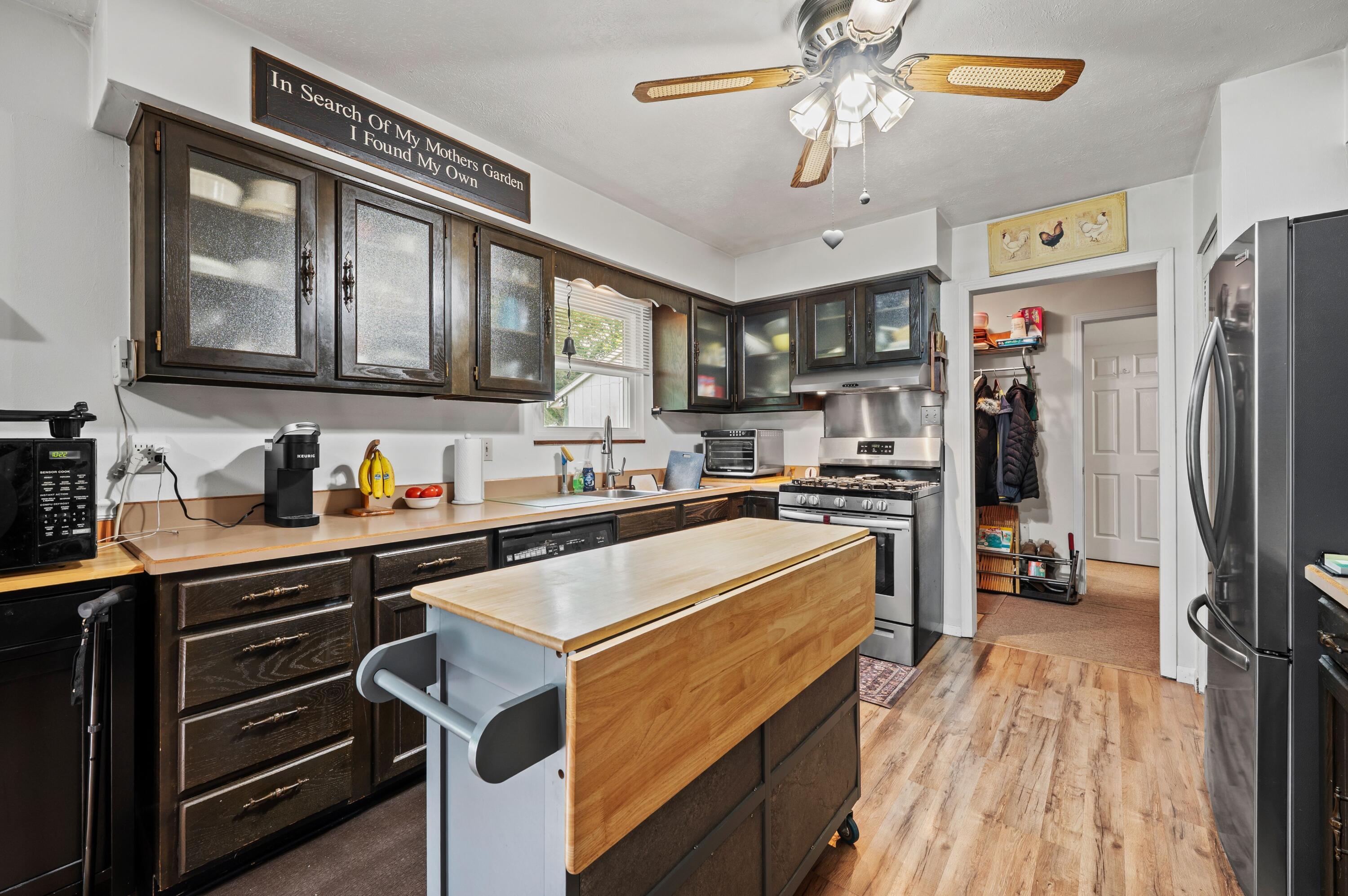 1292 Eddie Drive