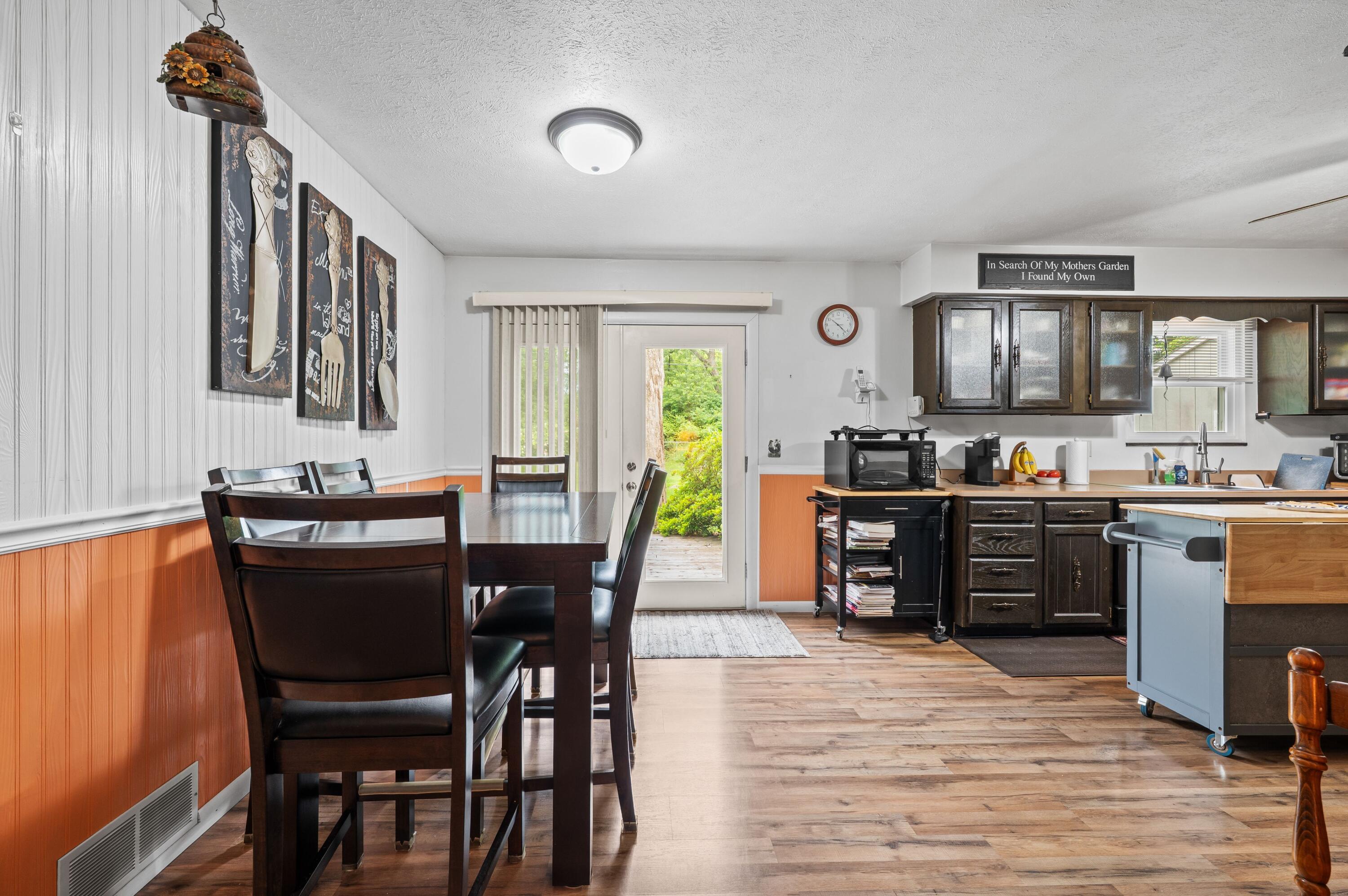 1292 Eddie Drive