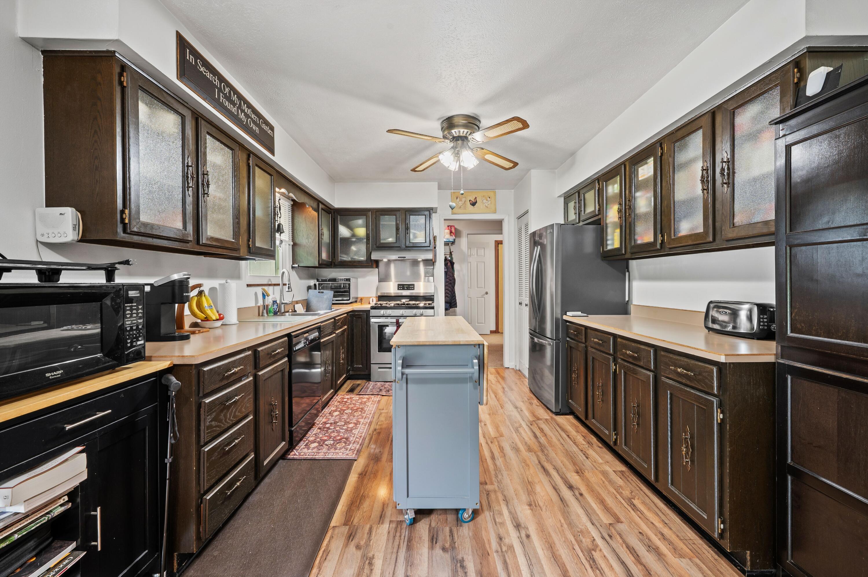 1292 Eddie Drive