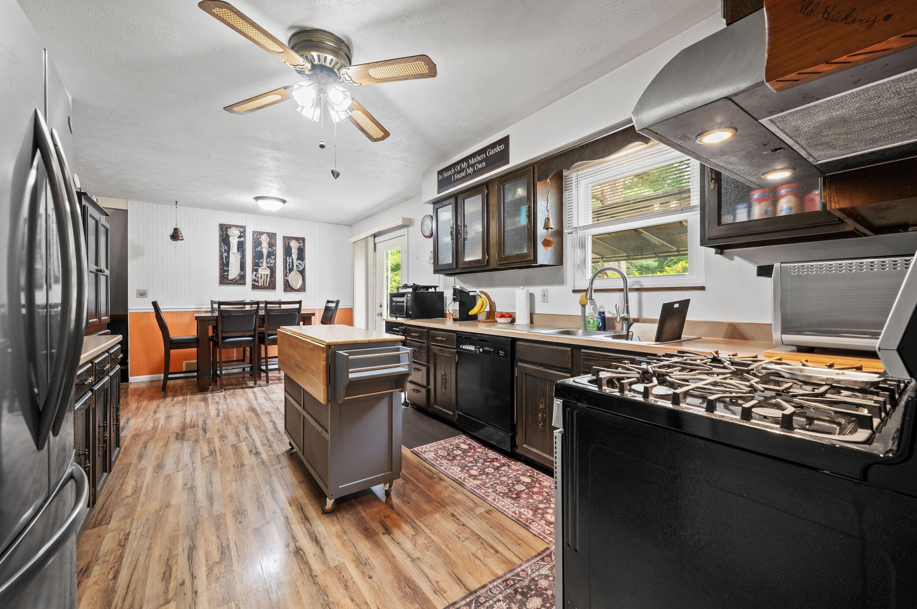 1292 Eddie Drive