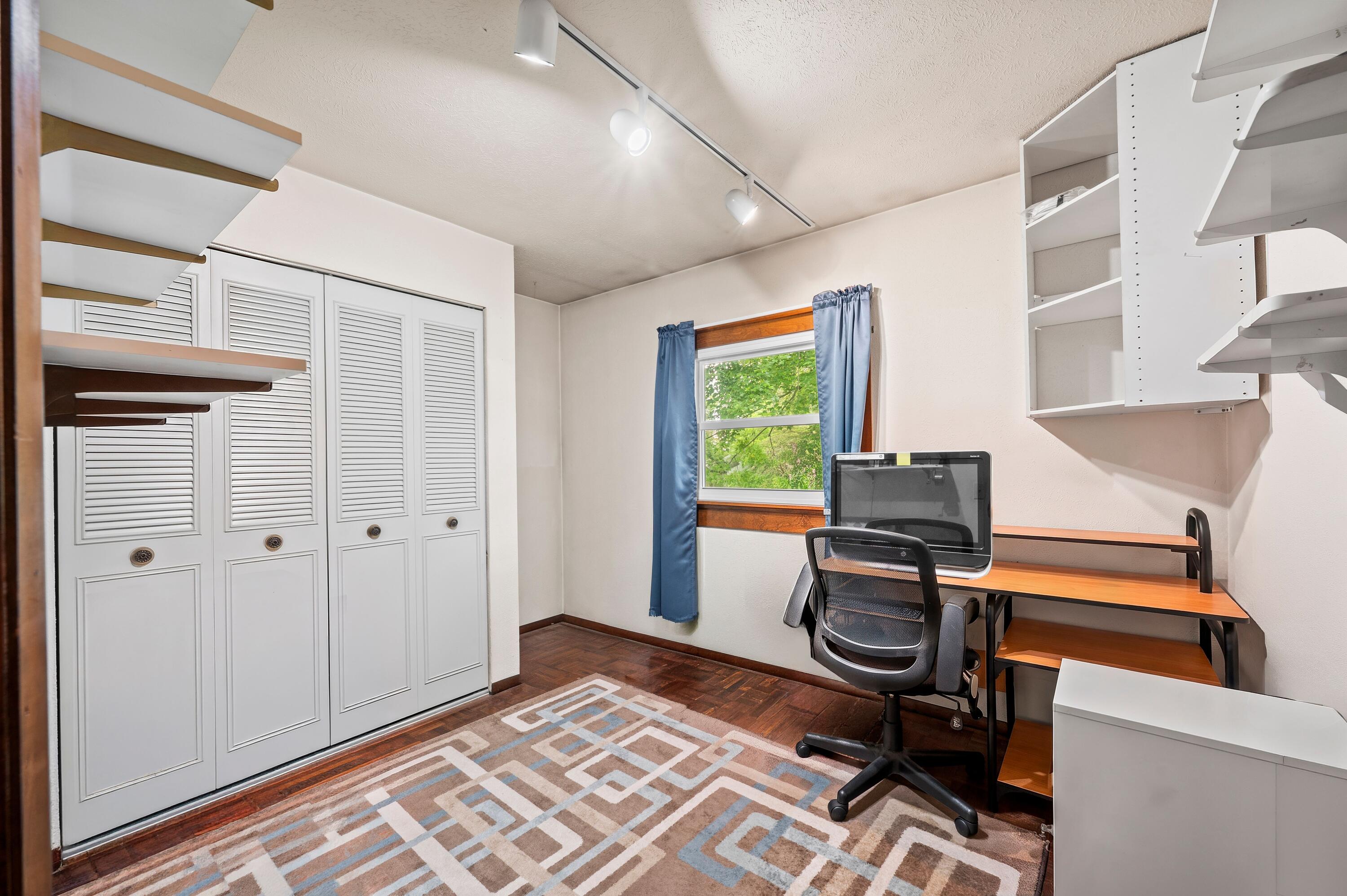 1292 Eddie Drive