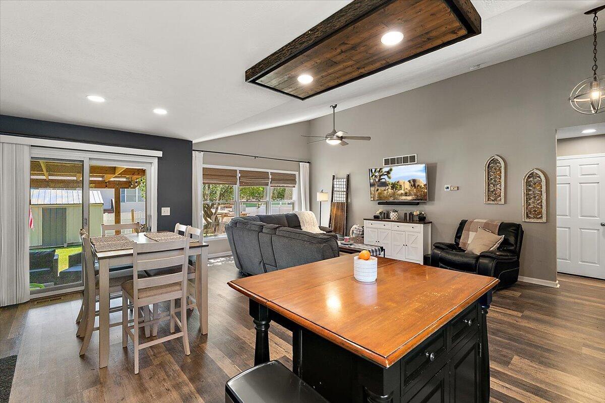 4650 Meadowbrook Lane