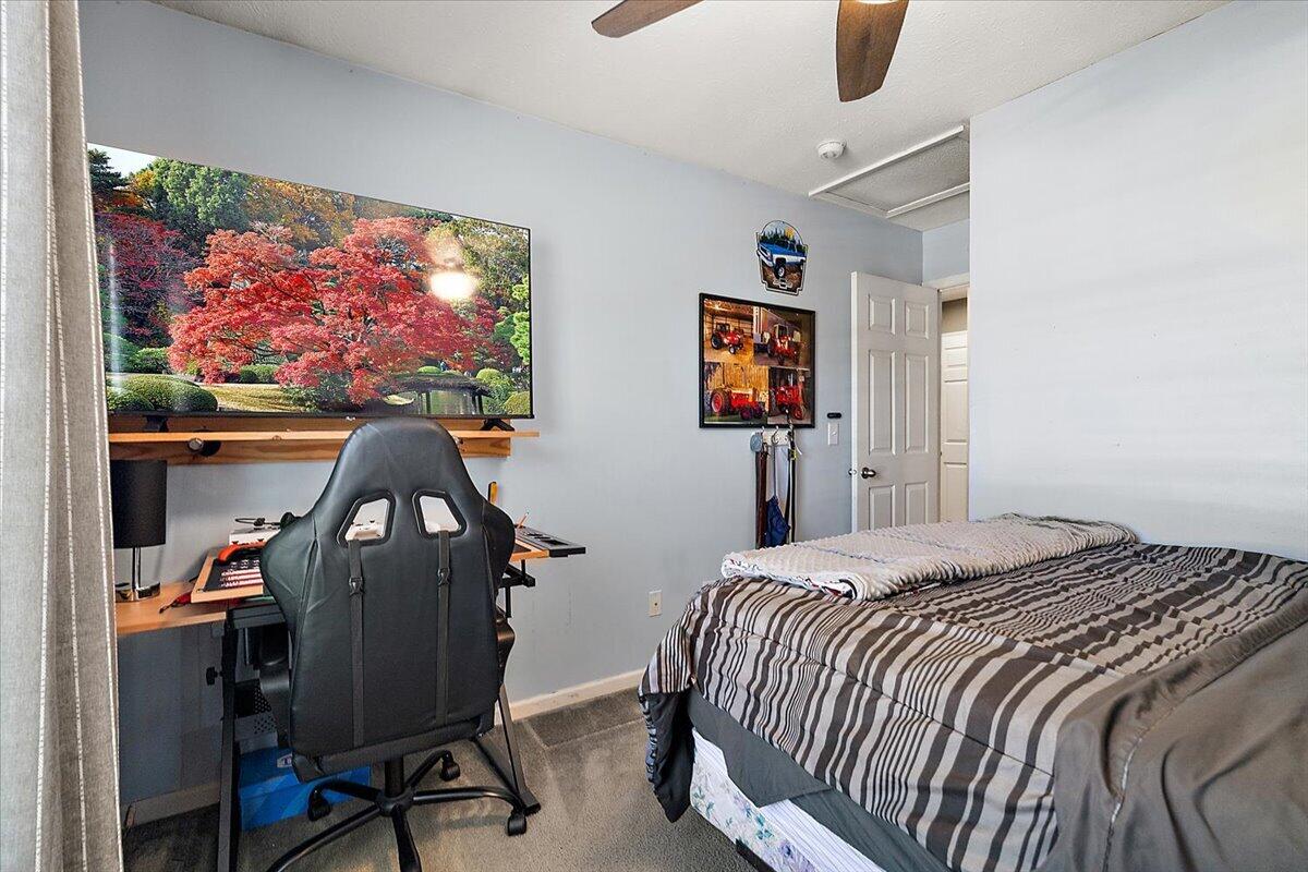 4650 Meadowbrook Lane
