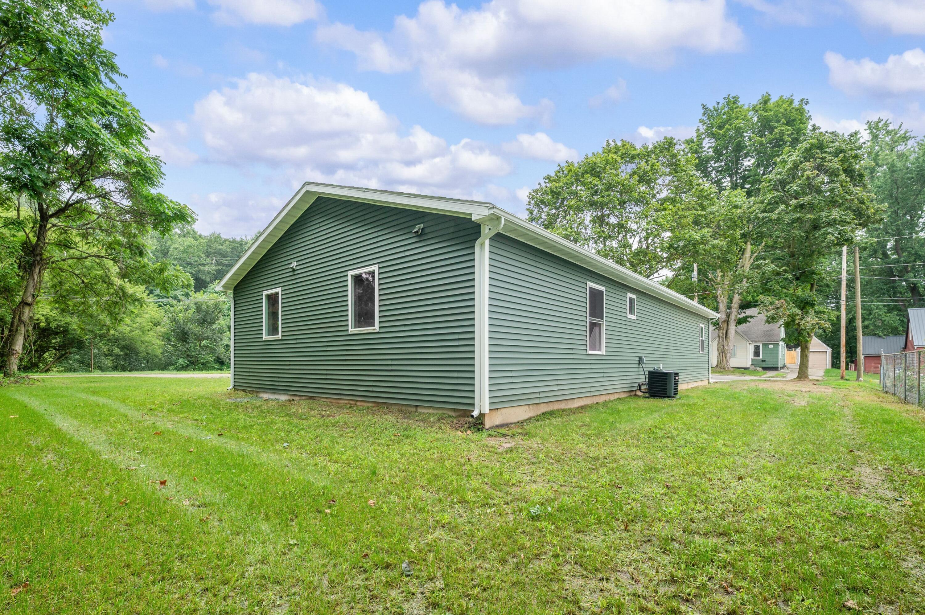 584 1st Court