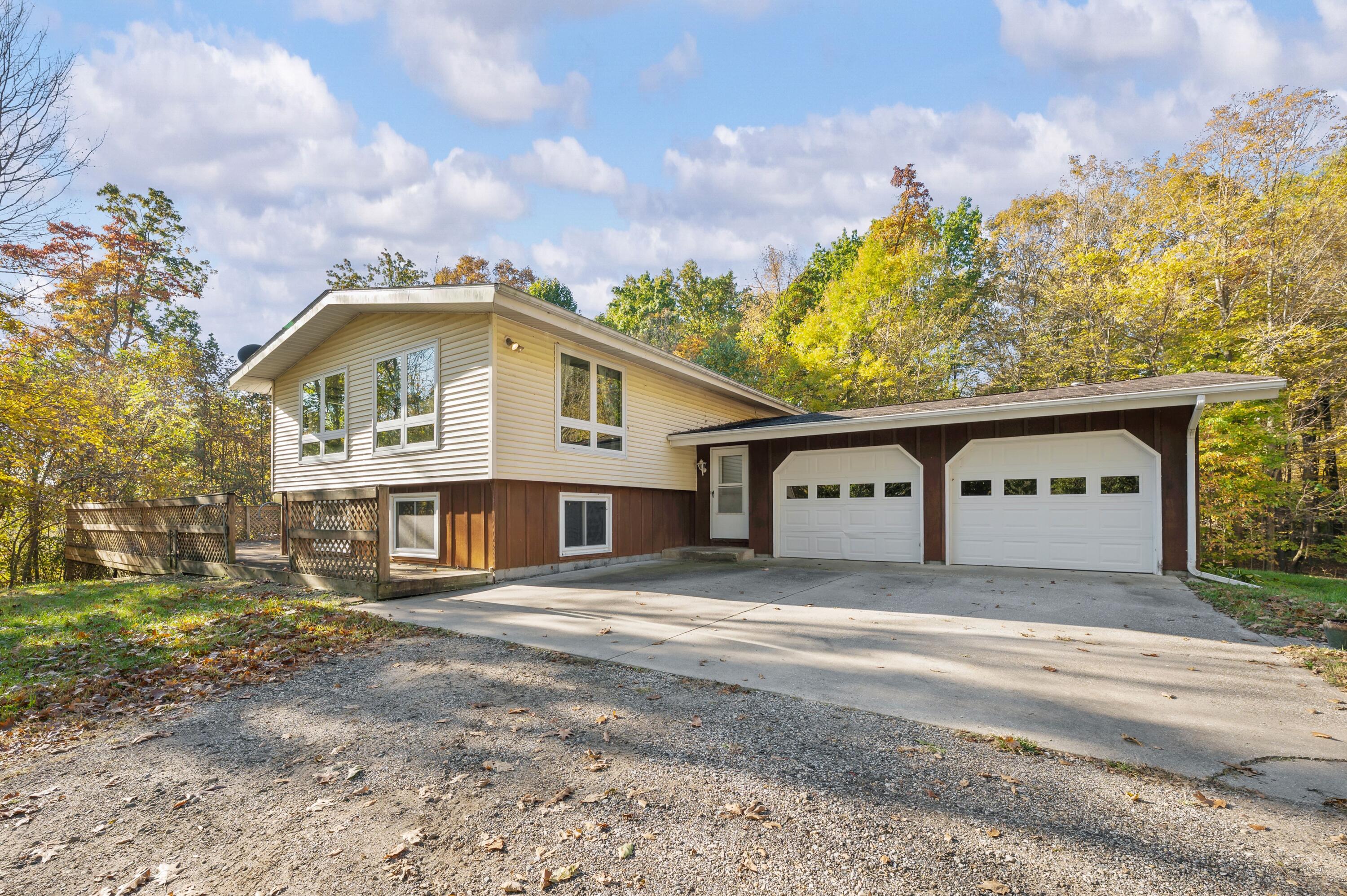 1840 E Clear Lake Road Buchanan MI