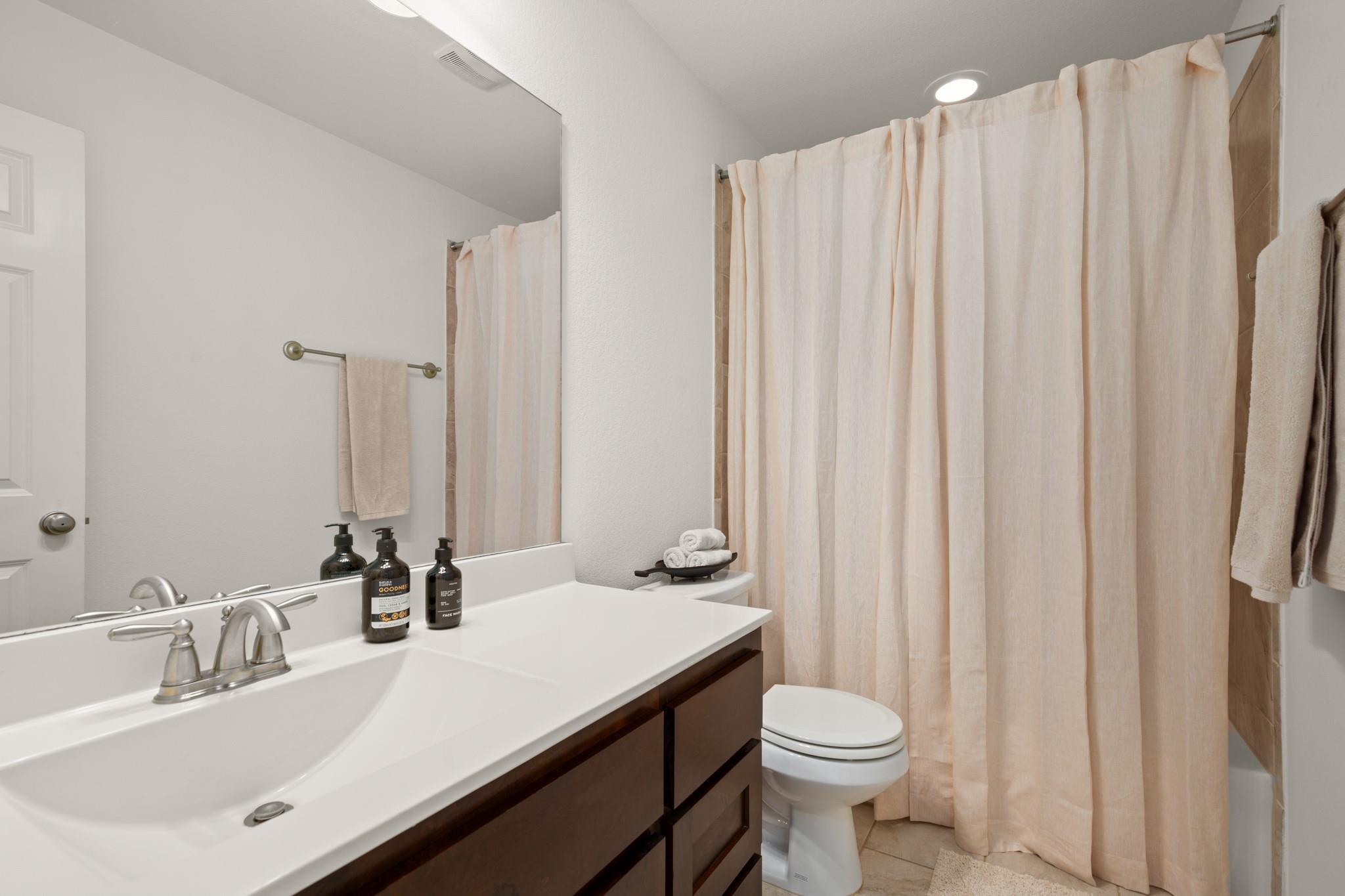 304 Fort Cobb WAY