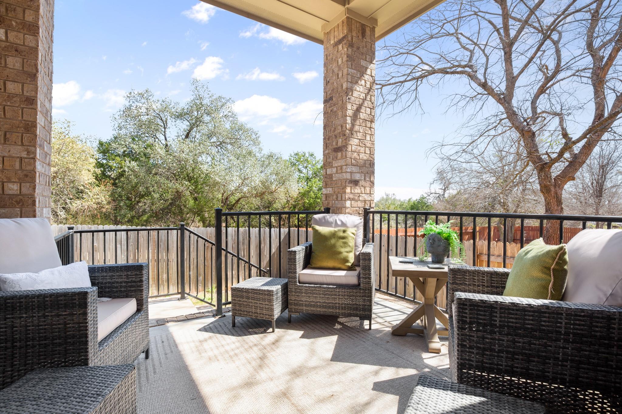 304 Fort Cobb WAY