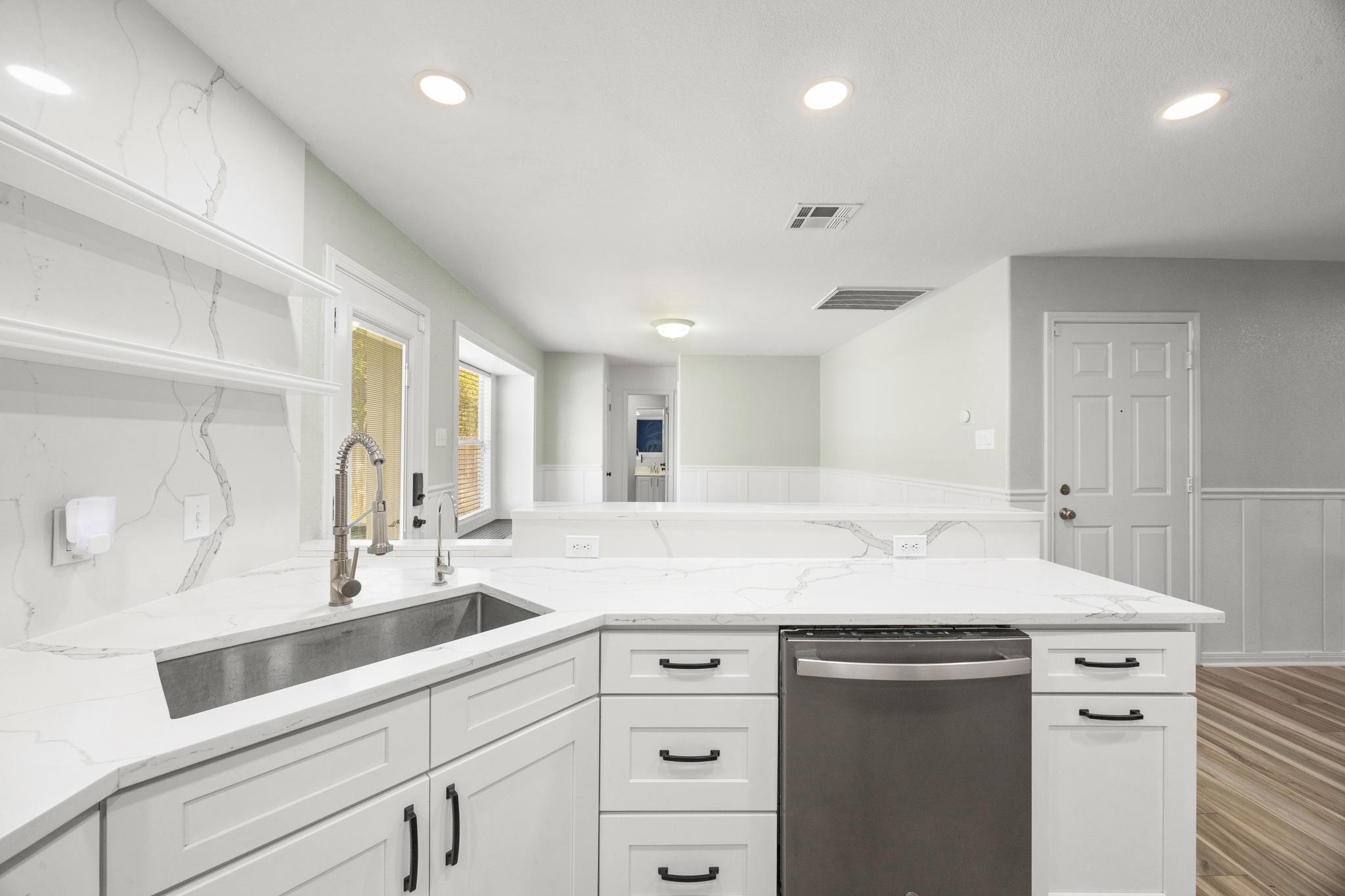 1516 Lorson LOOP