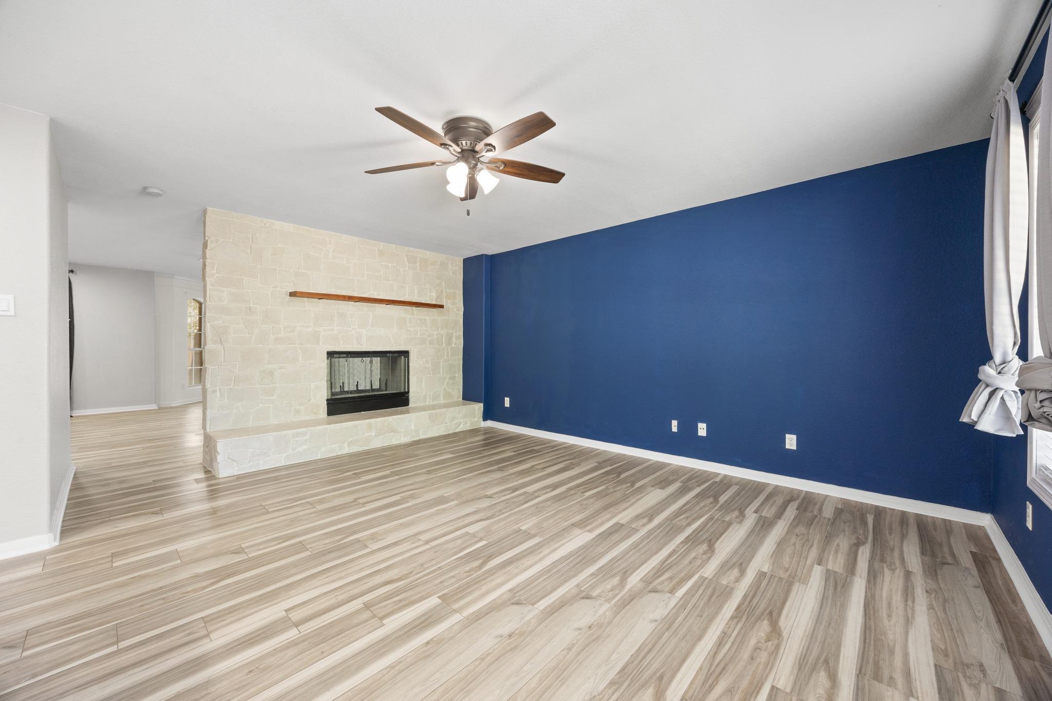 1516 Lorson LOOP