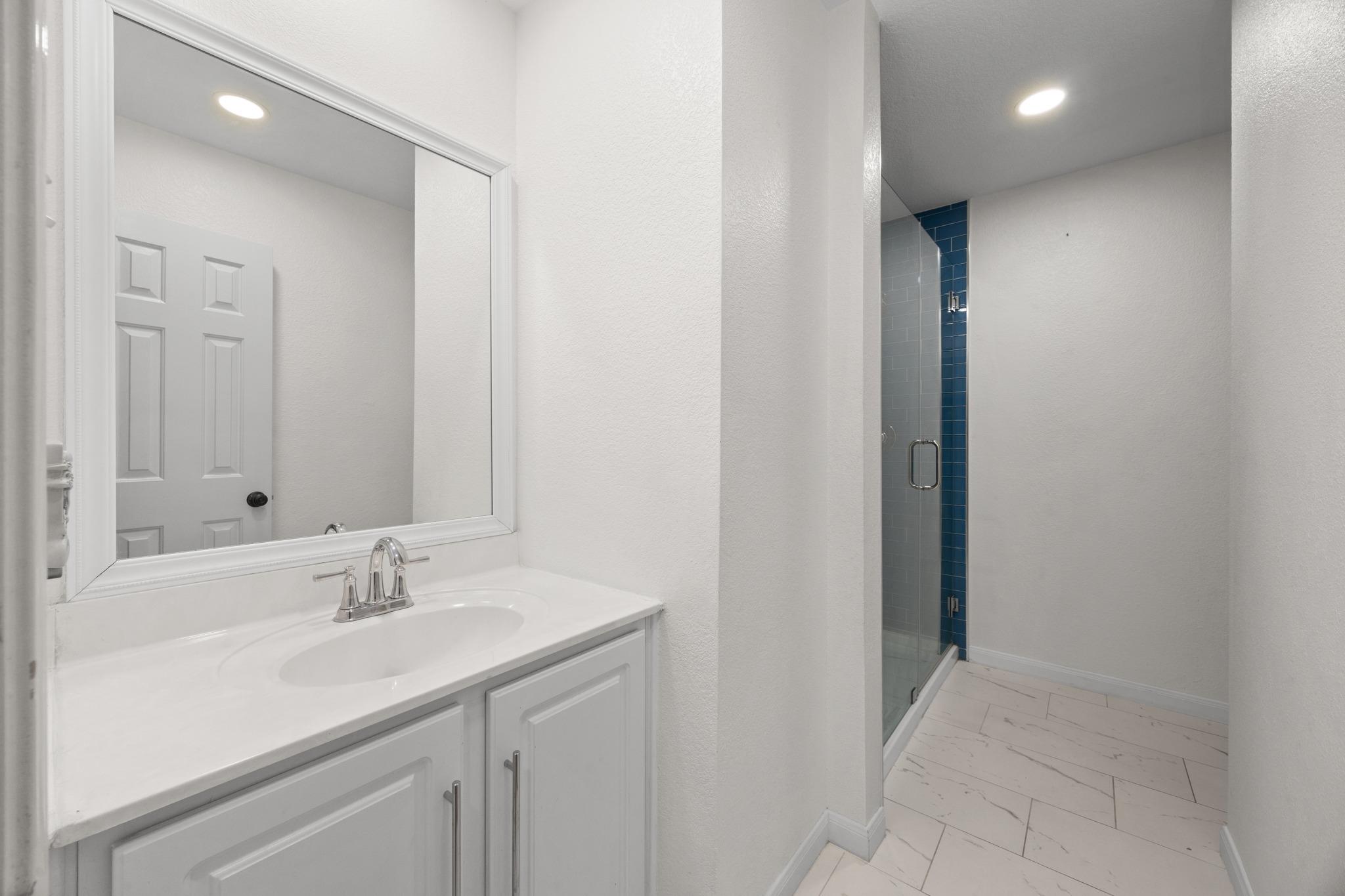 1516 Lorson LOOP