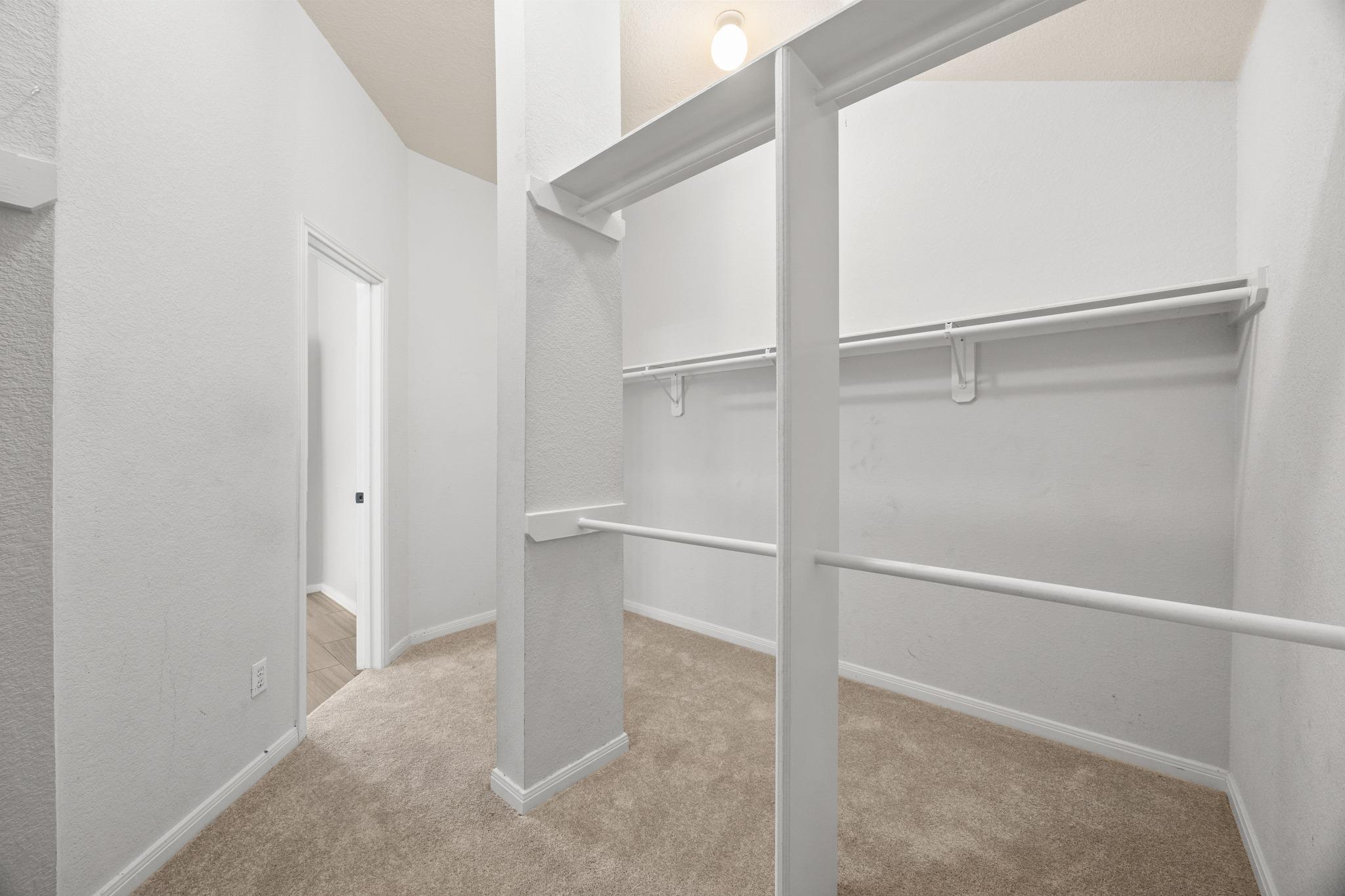 1516 Lorson LOOP
