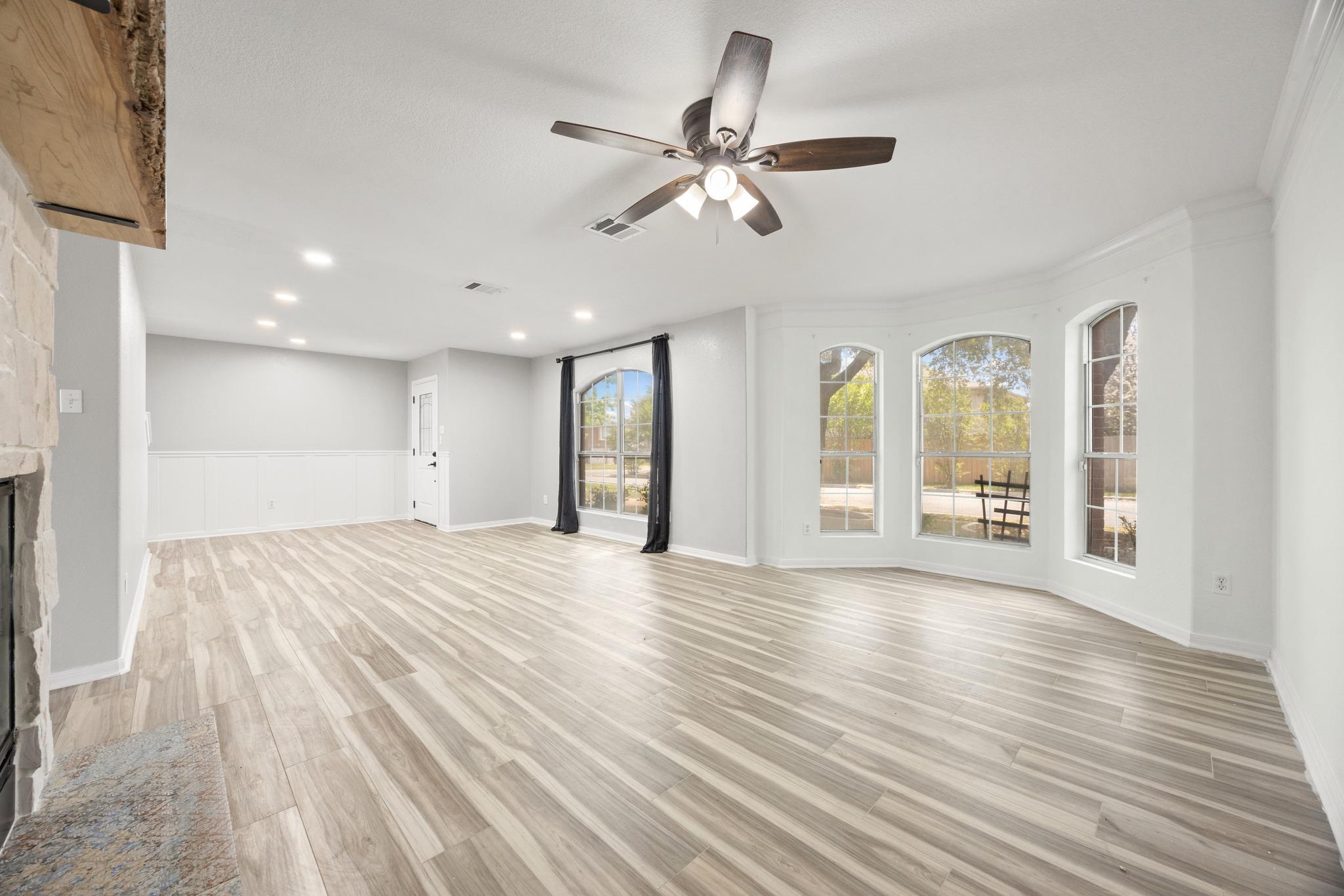 1516 Lorson LOOP