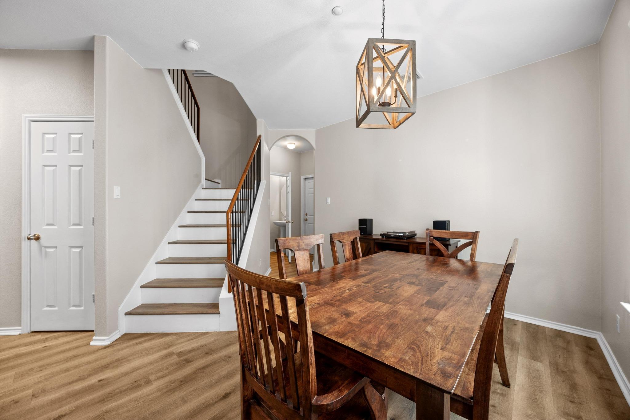 1310 W Parmer LN # 9B