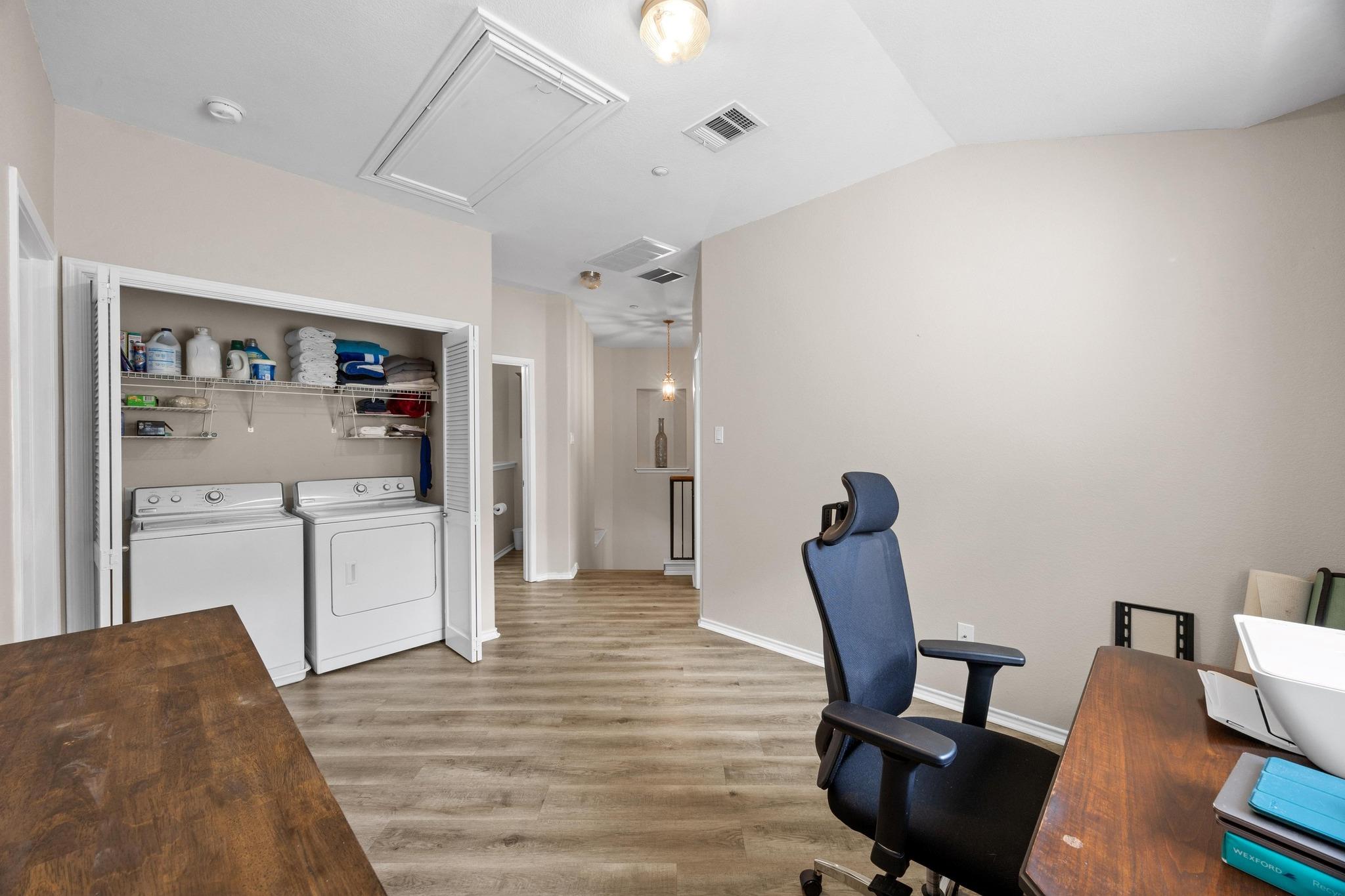 1310 W Parmer LN # 9B