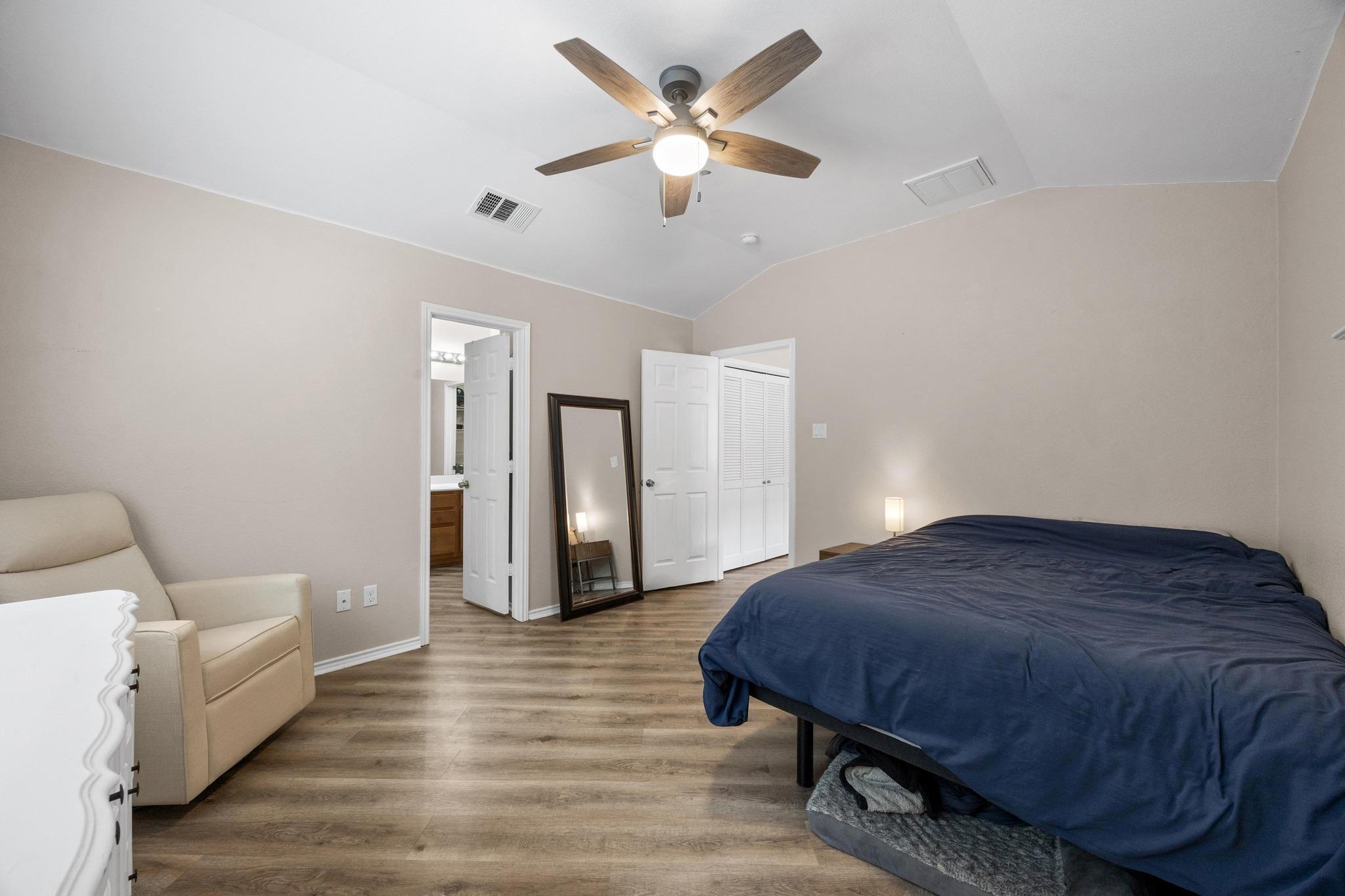 1310 W Parmer LN # 9B