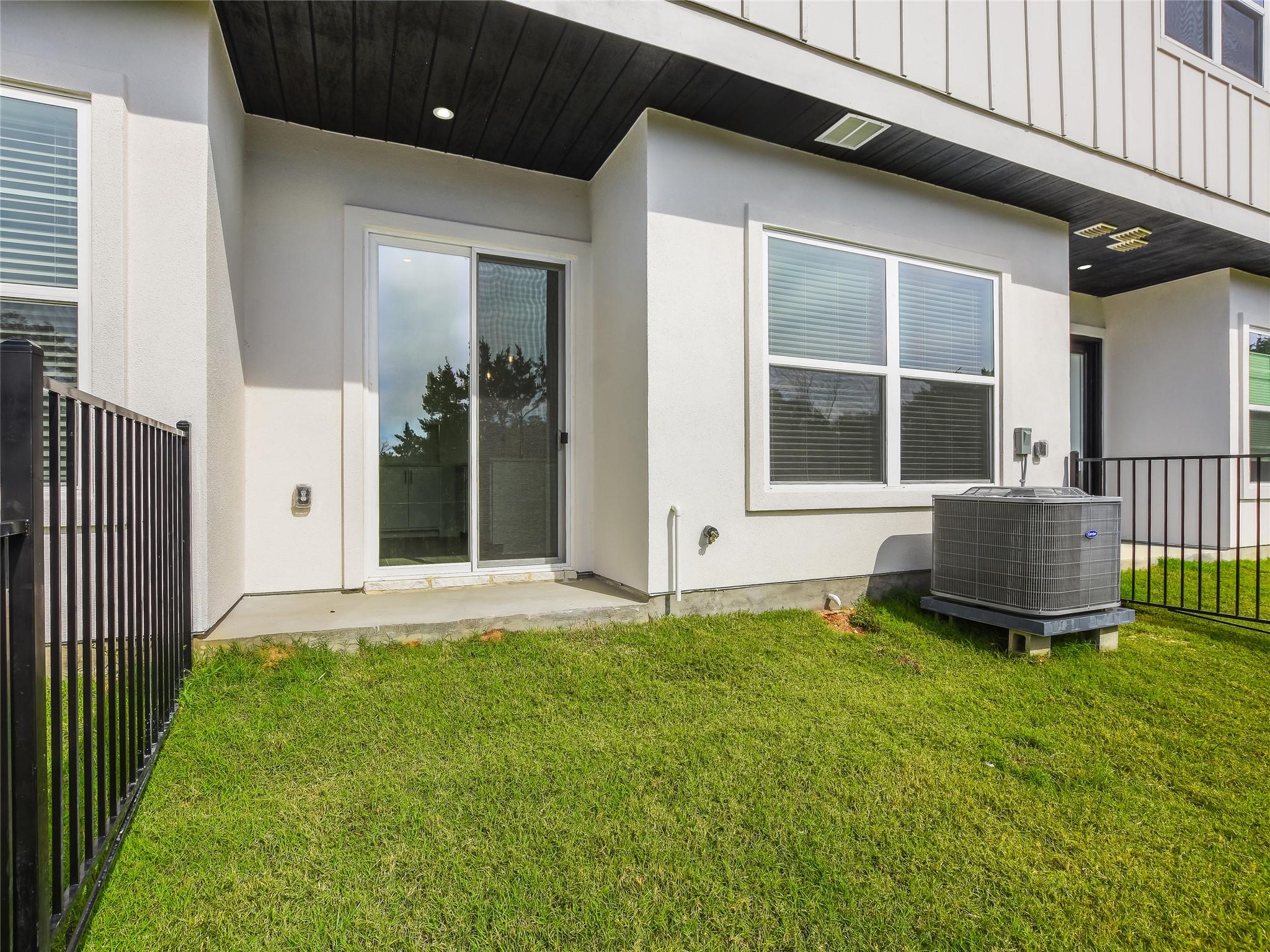 12001 Vista Parke DR # 903