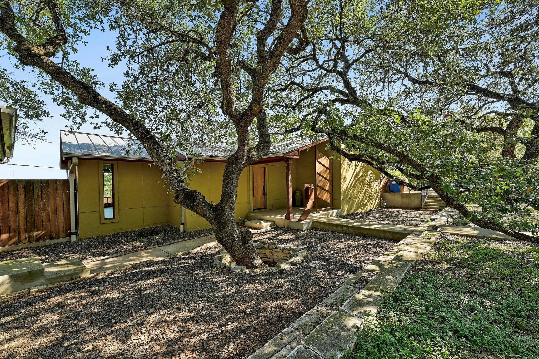 2204 Spring Creek DR