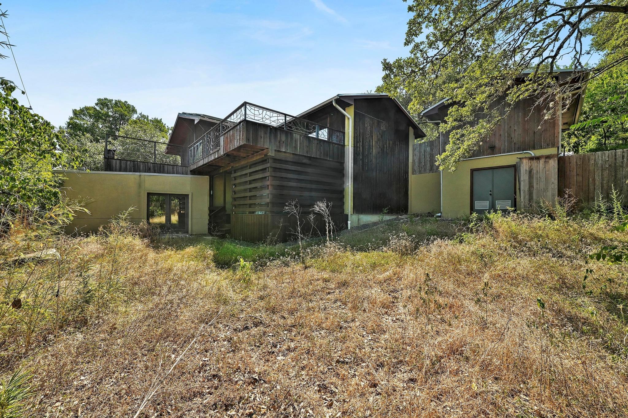 2204 Spring Creek DR