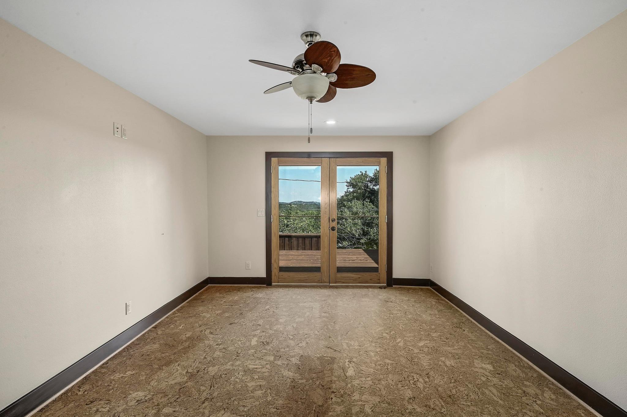 2204 Spring Creek DR