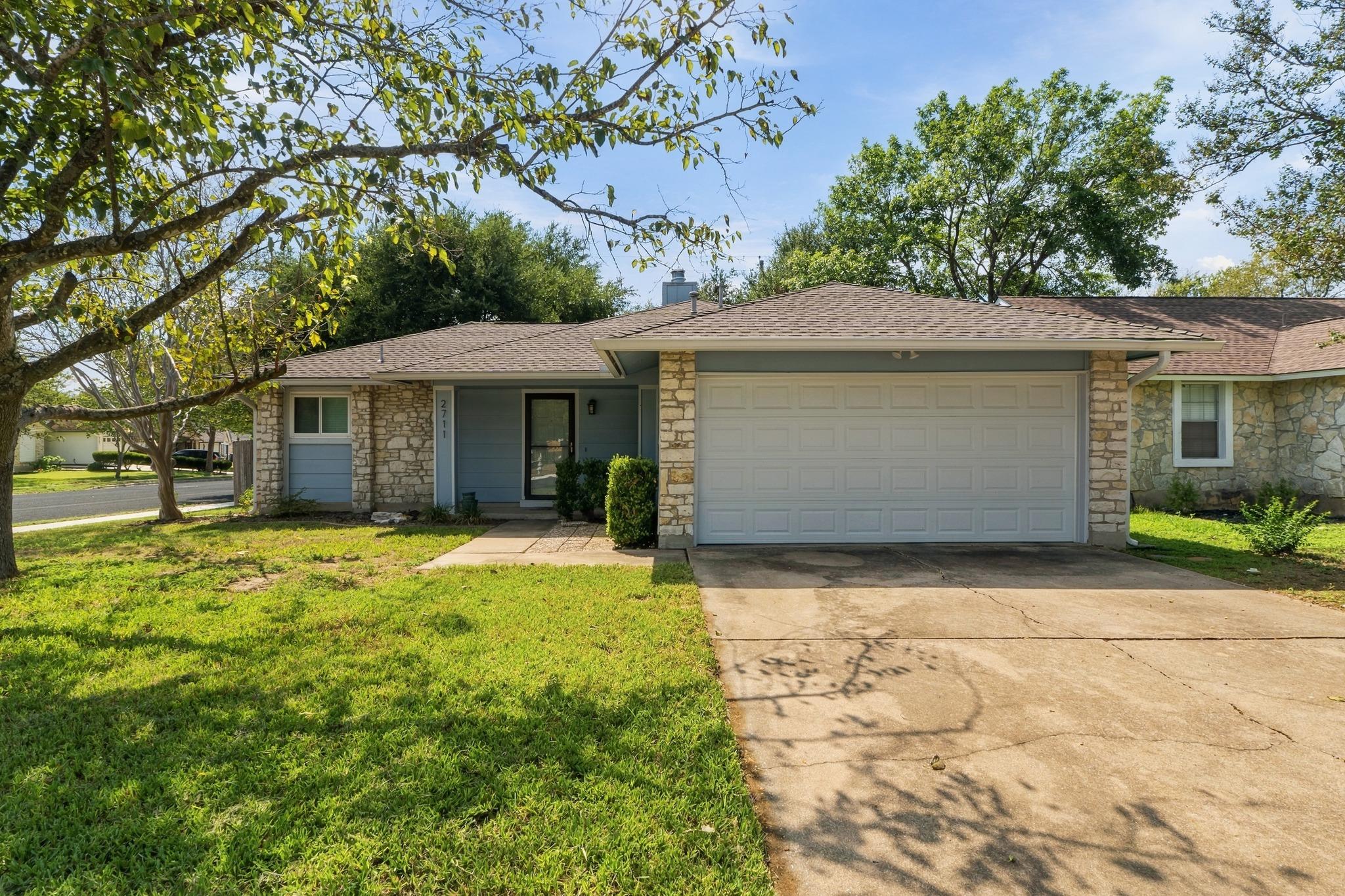 2711 Crownspoint Dr Austin TX