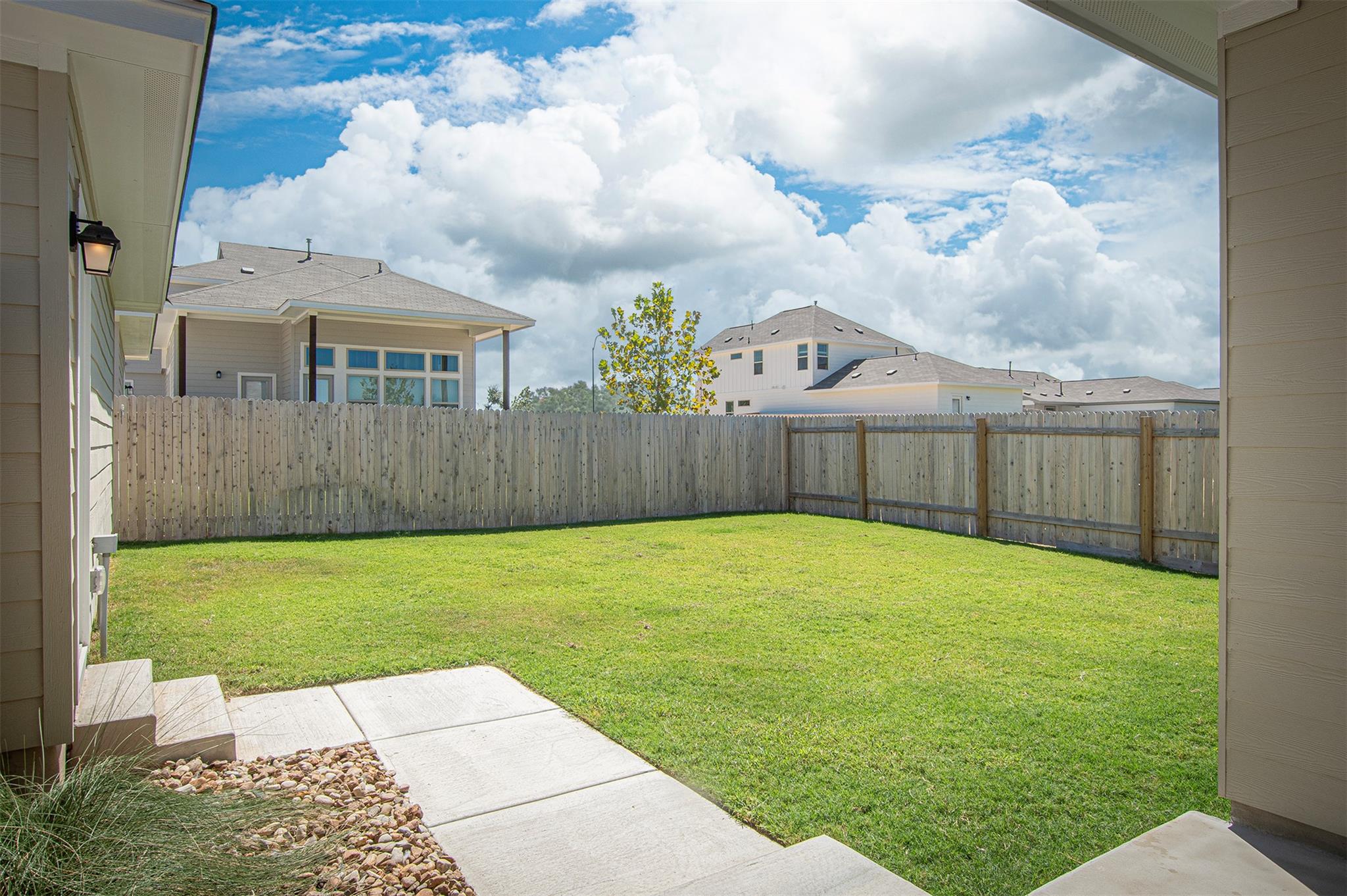 249 Treadwell LN