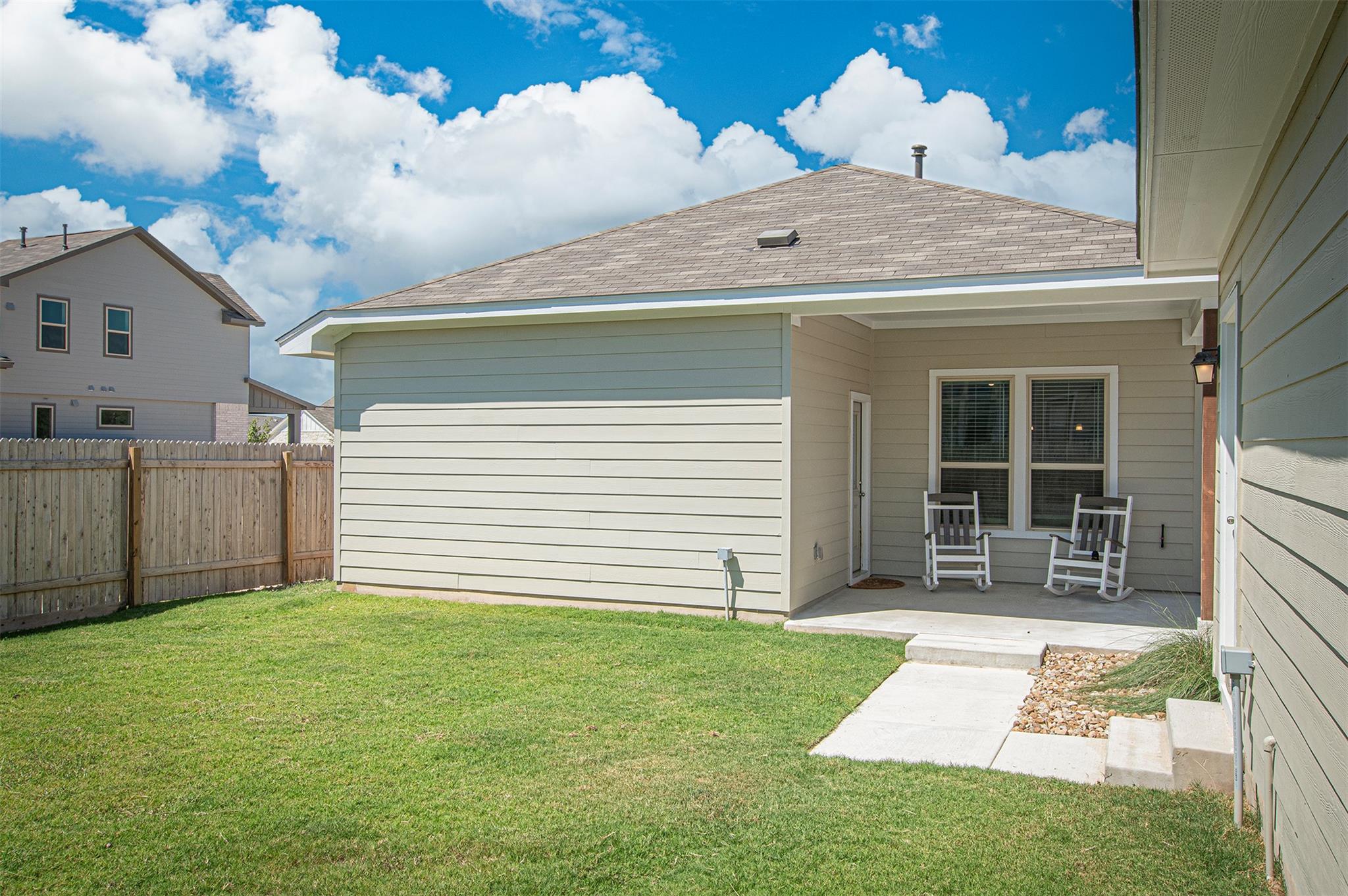 249 Treadwell LN