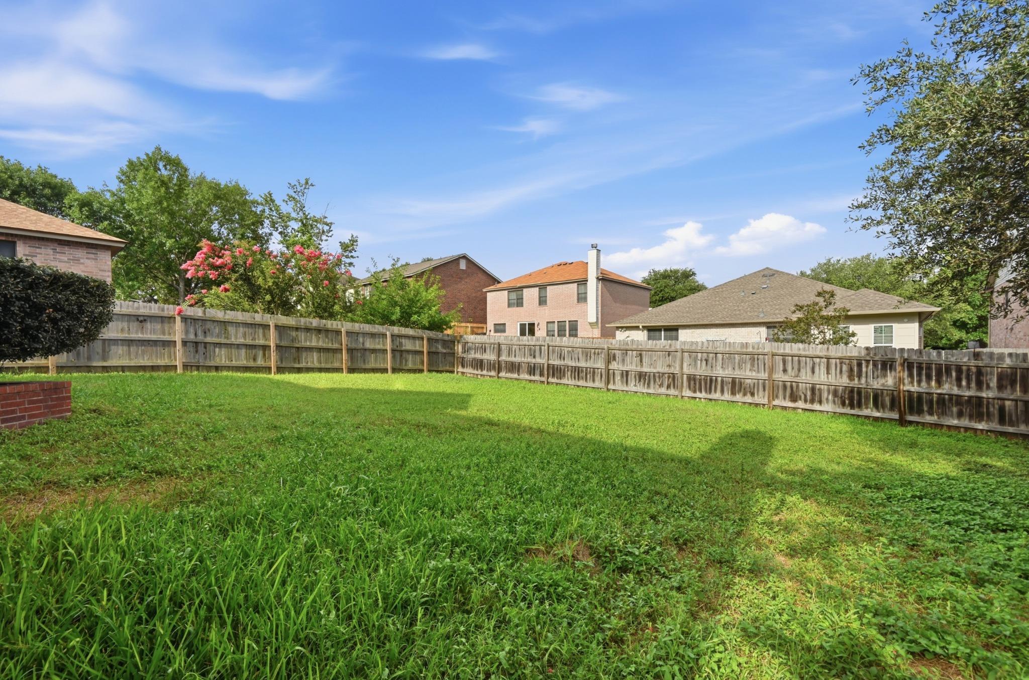 11140 Currin LN