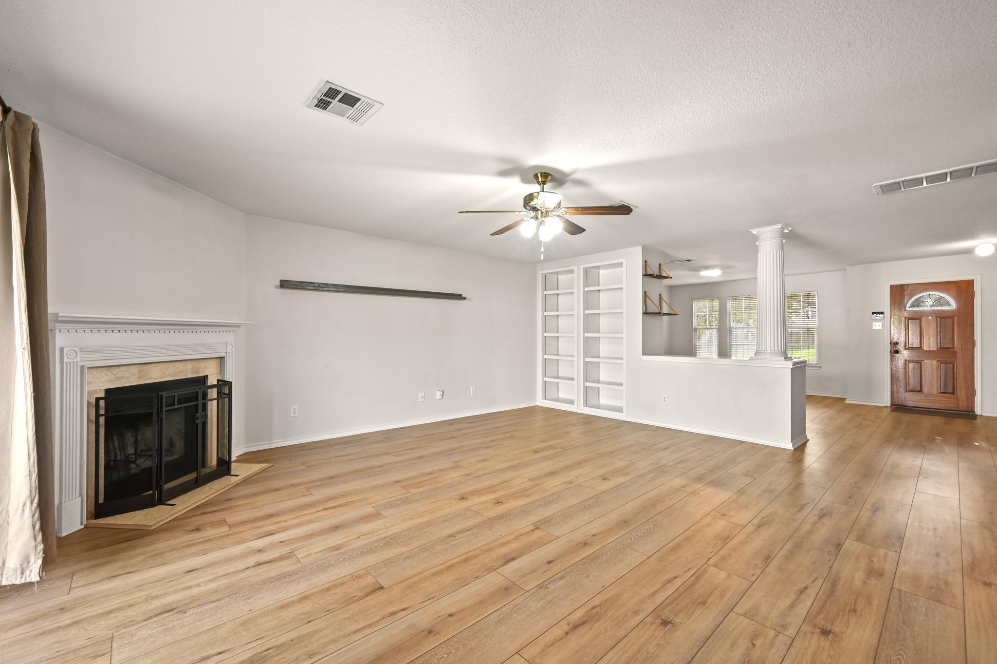 11140 Currin LN