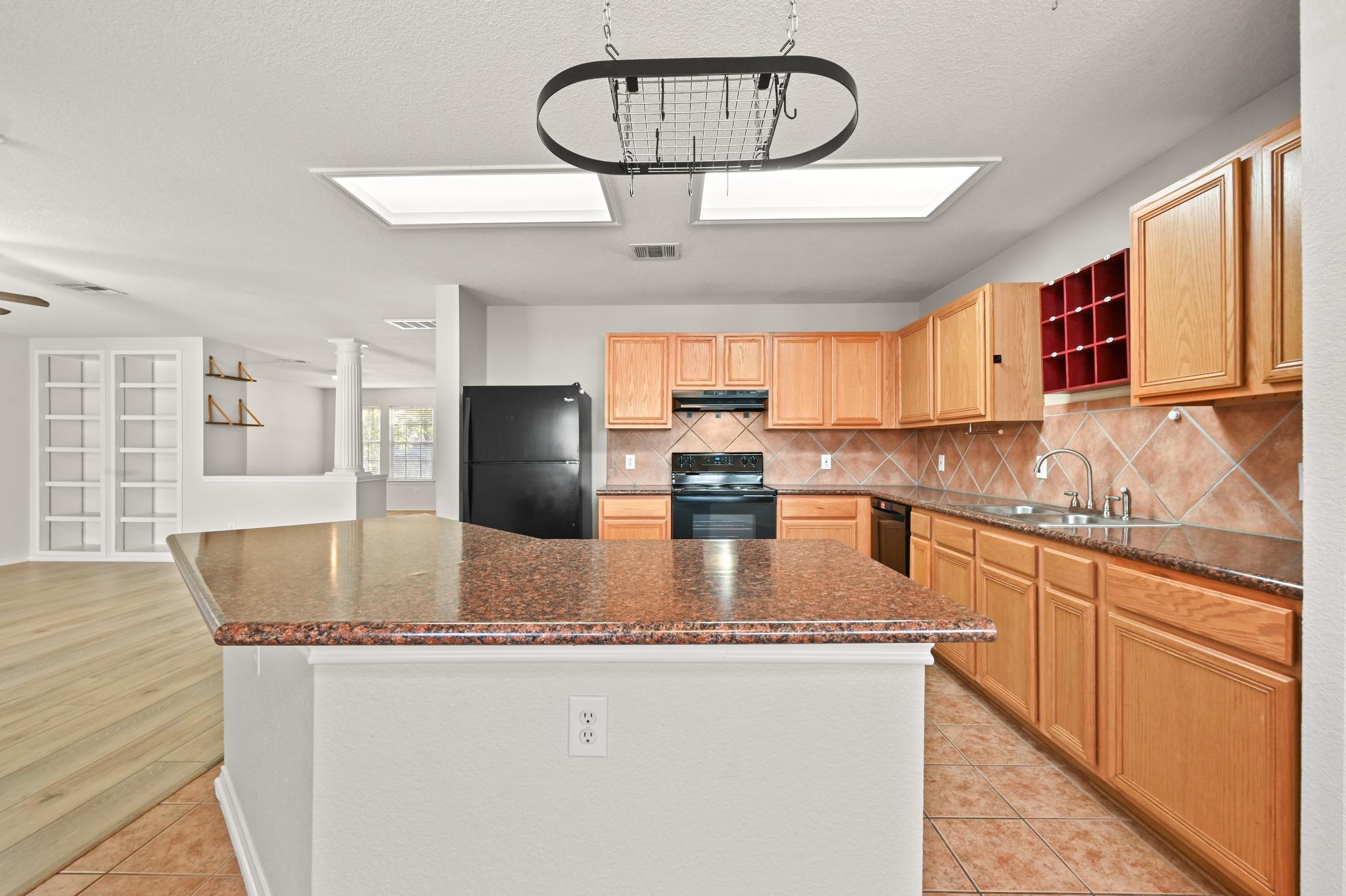 11140 Currin LN