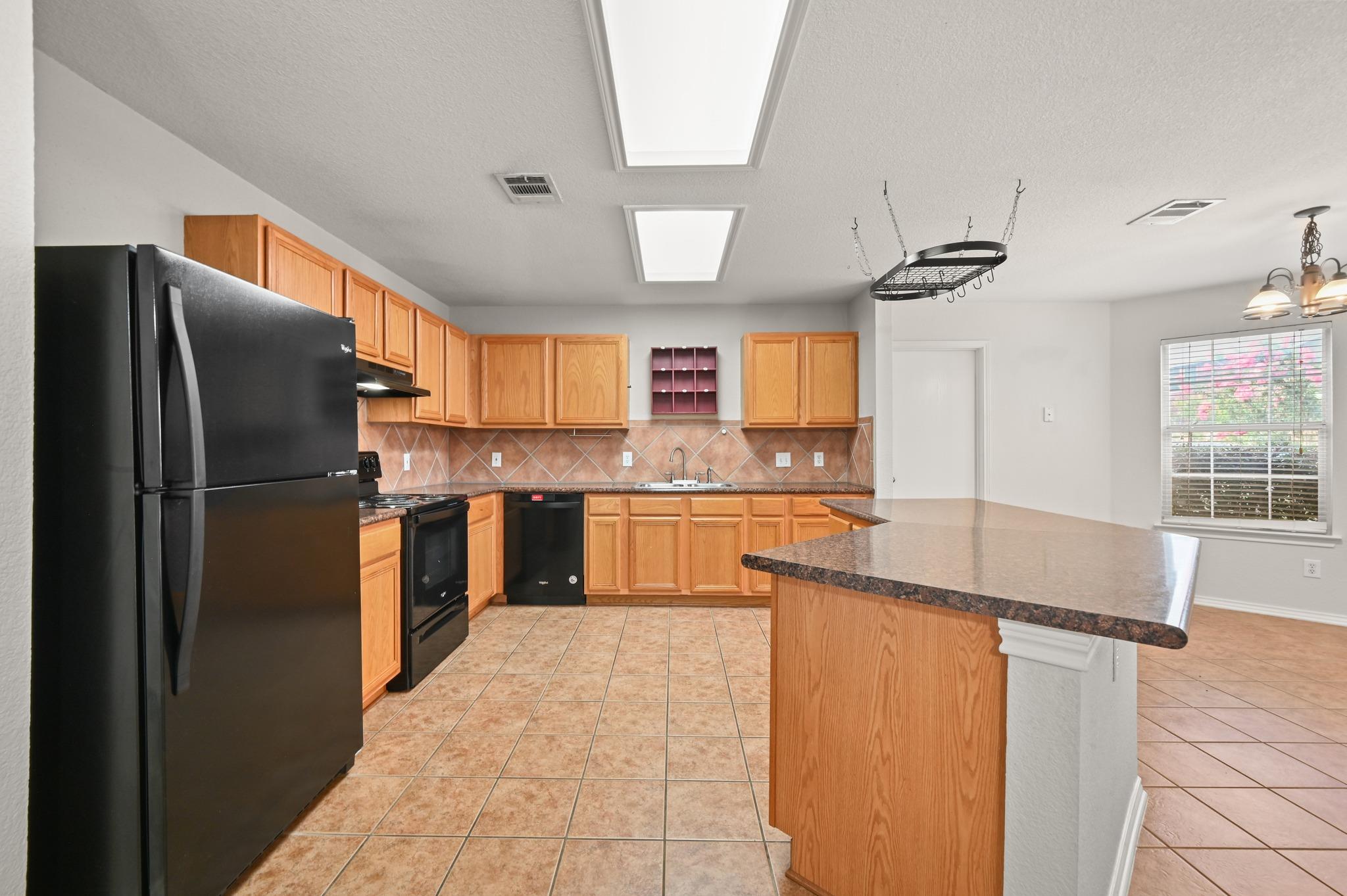 11140 Currin LN