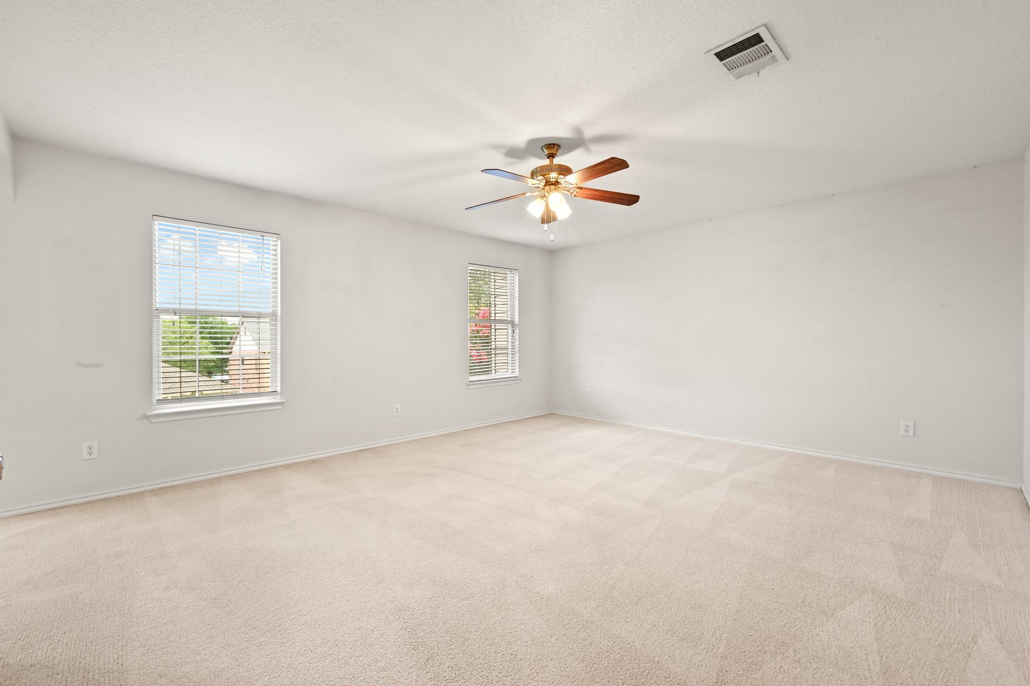 11140 Currin LN