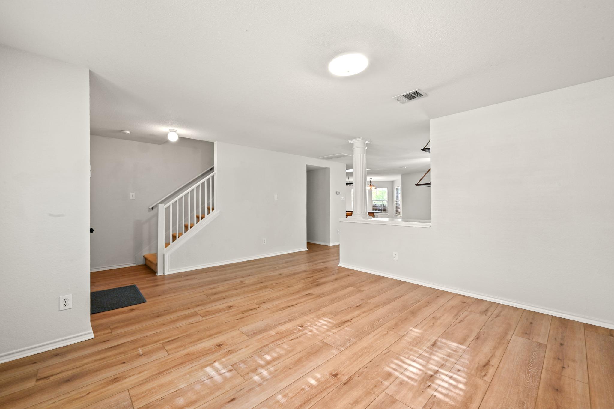 11140 Currin LN