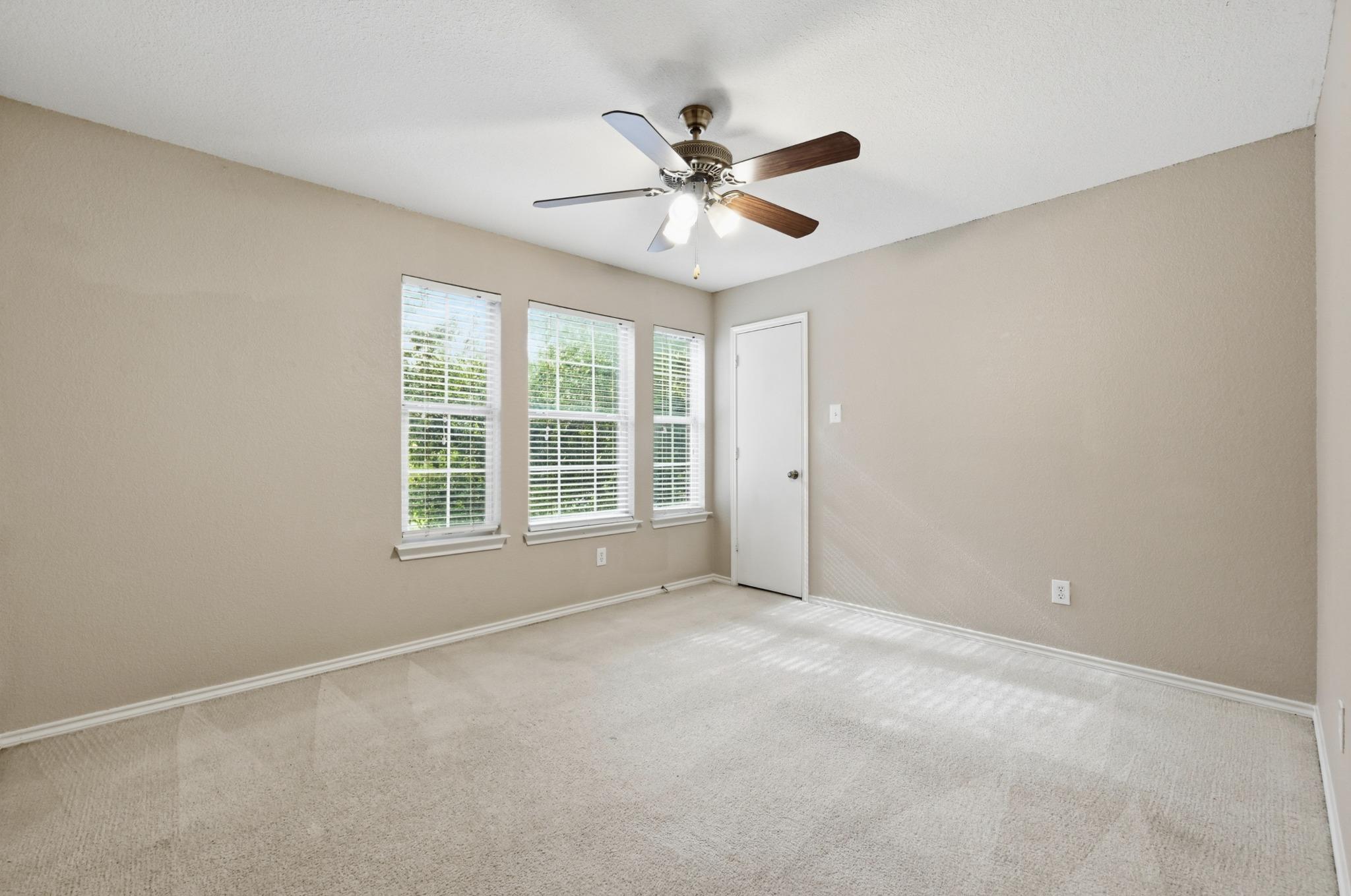 11140 Currin LN
