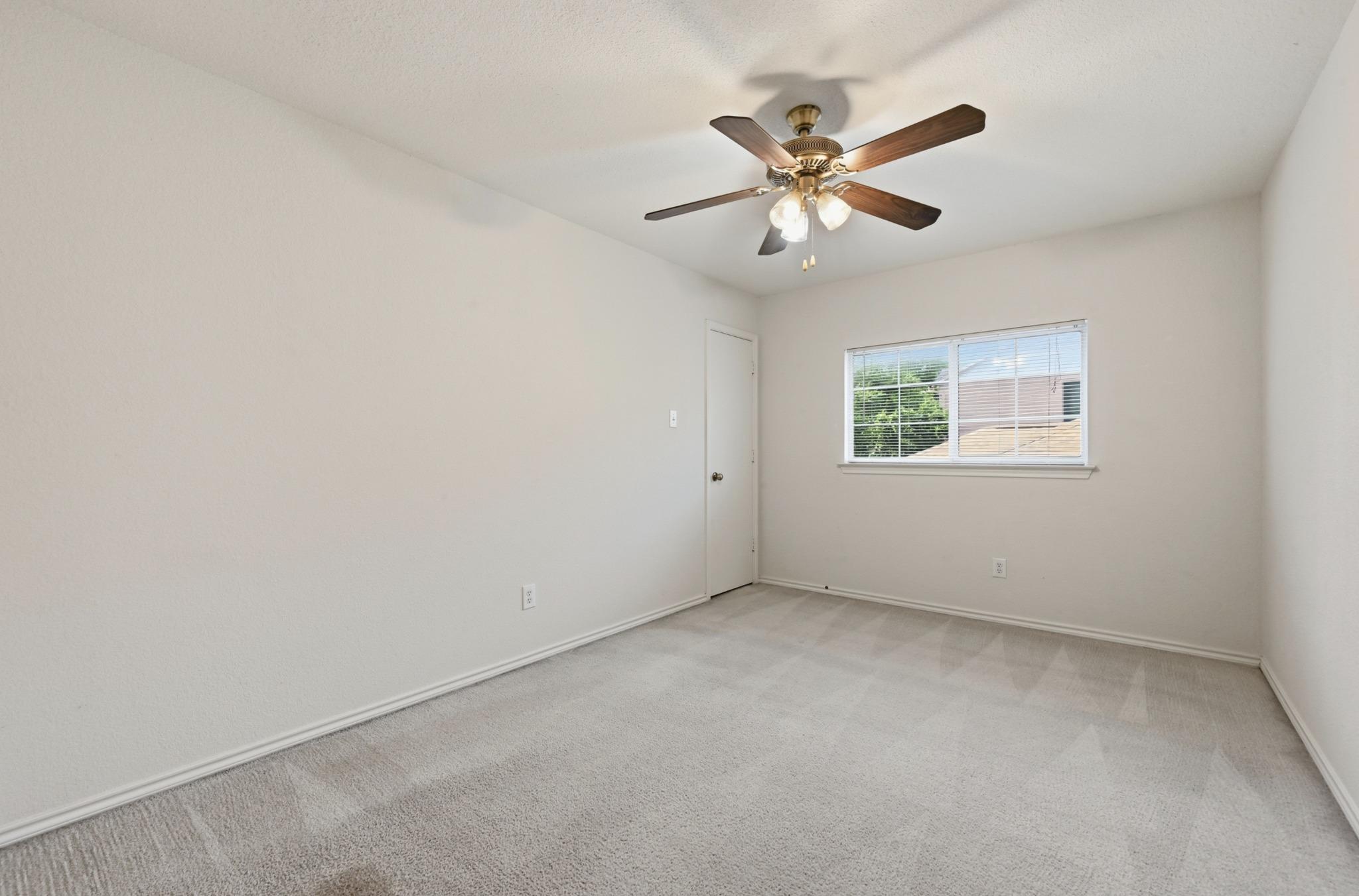 11140 Currin LN