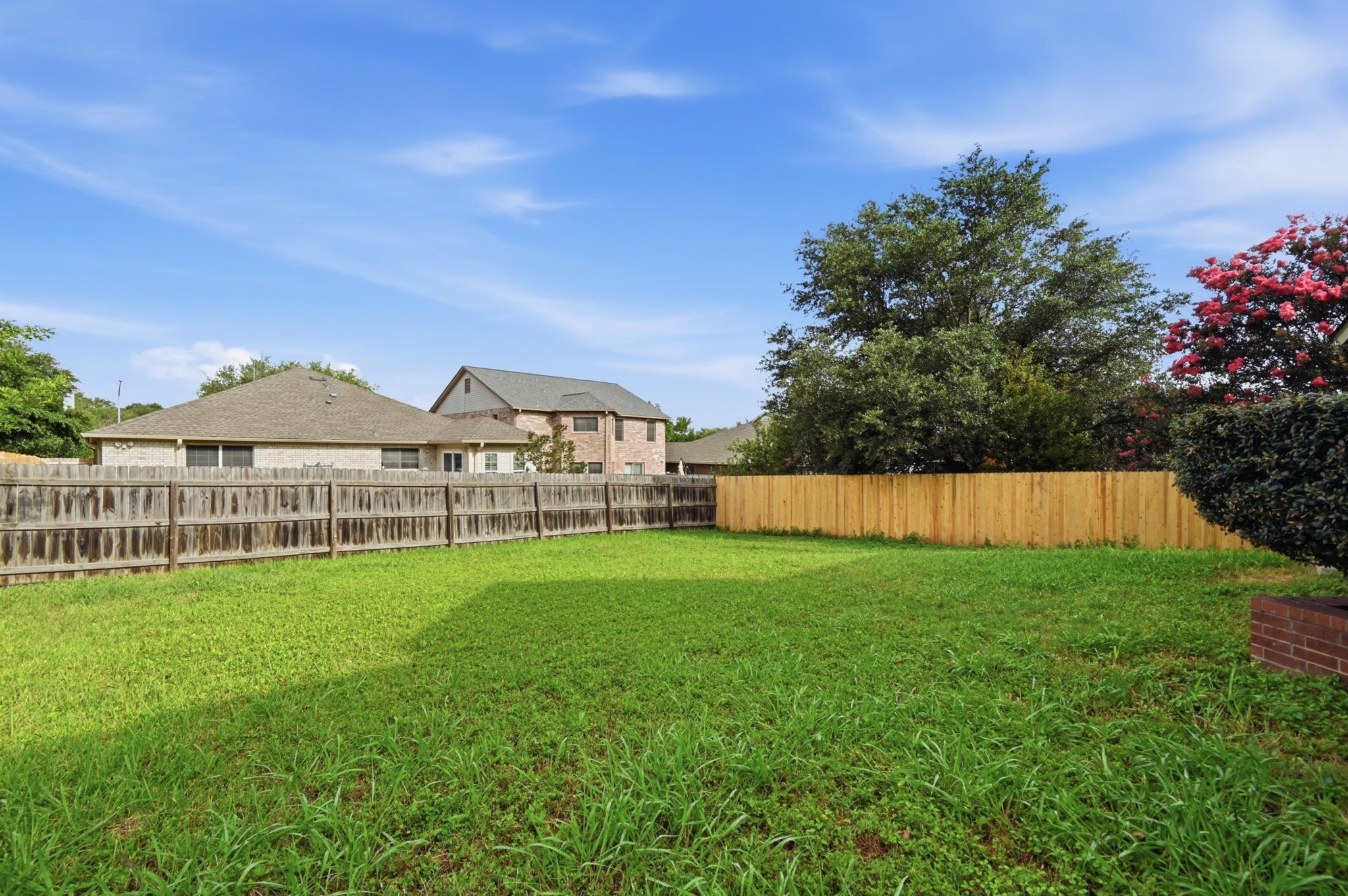 11140 Currin LN