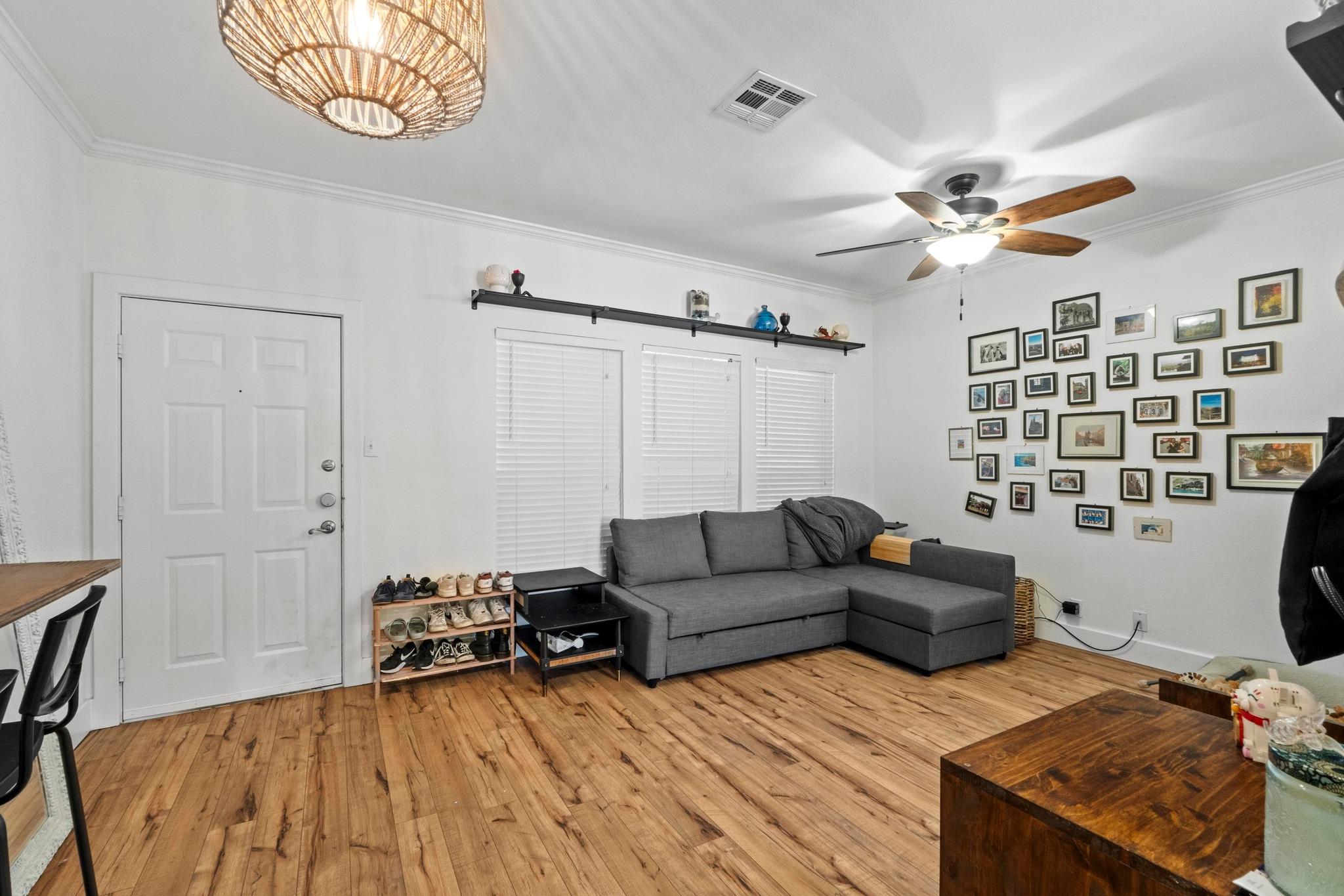 2804 Rio Grande ST # 206