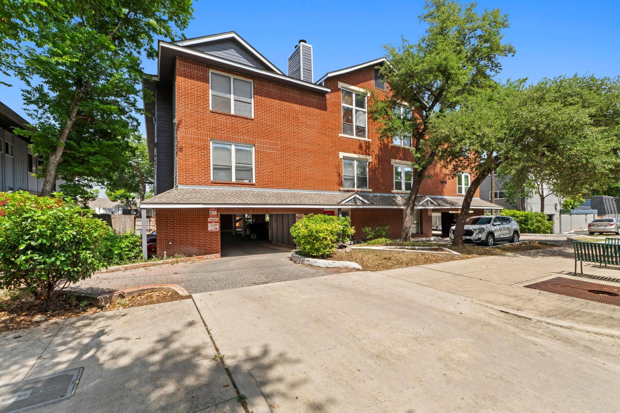2804 Rio Grande ST # 206