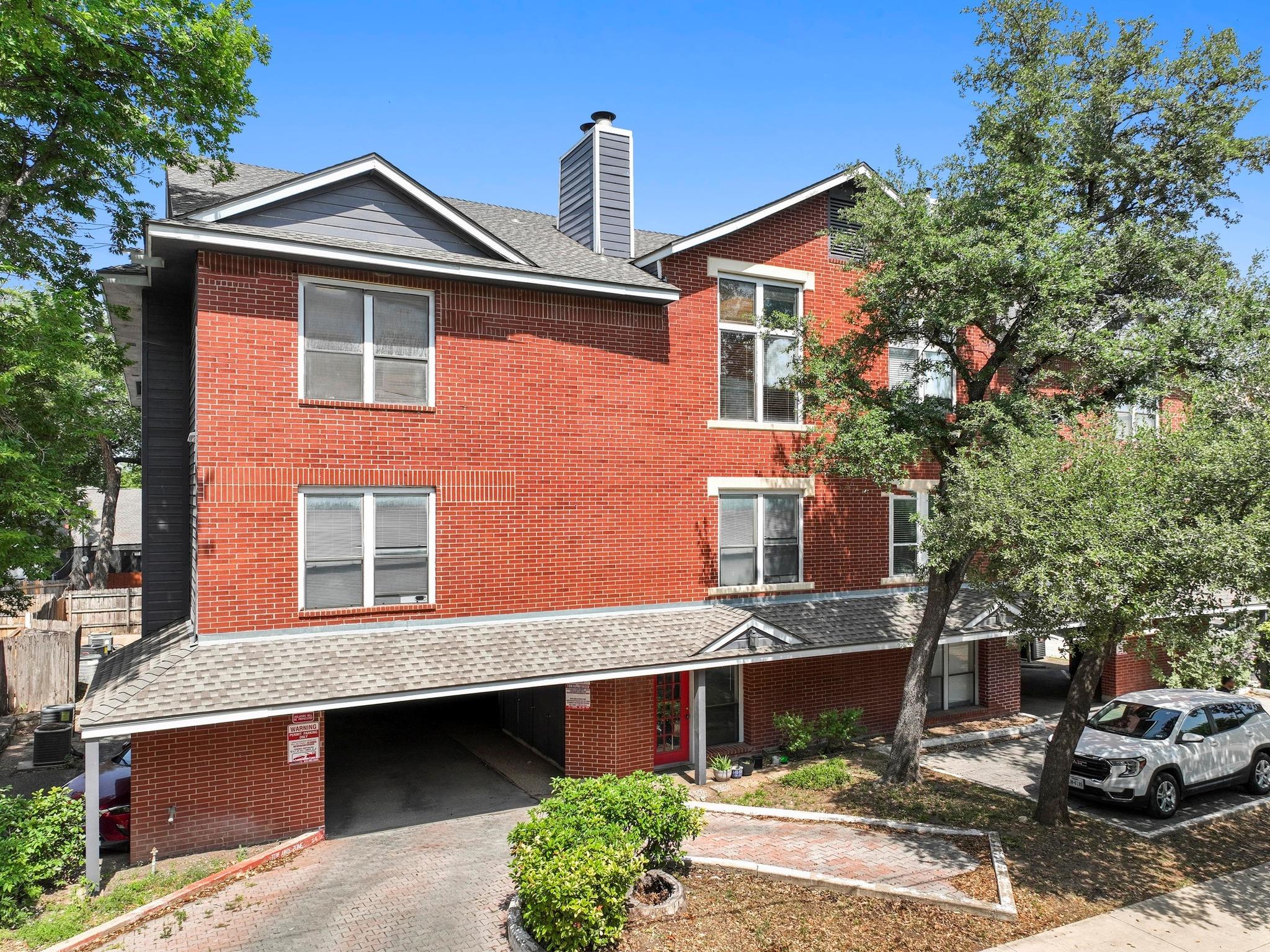 2804 Rio Grande ST # 206