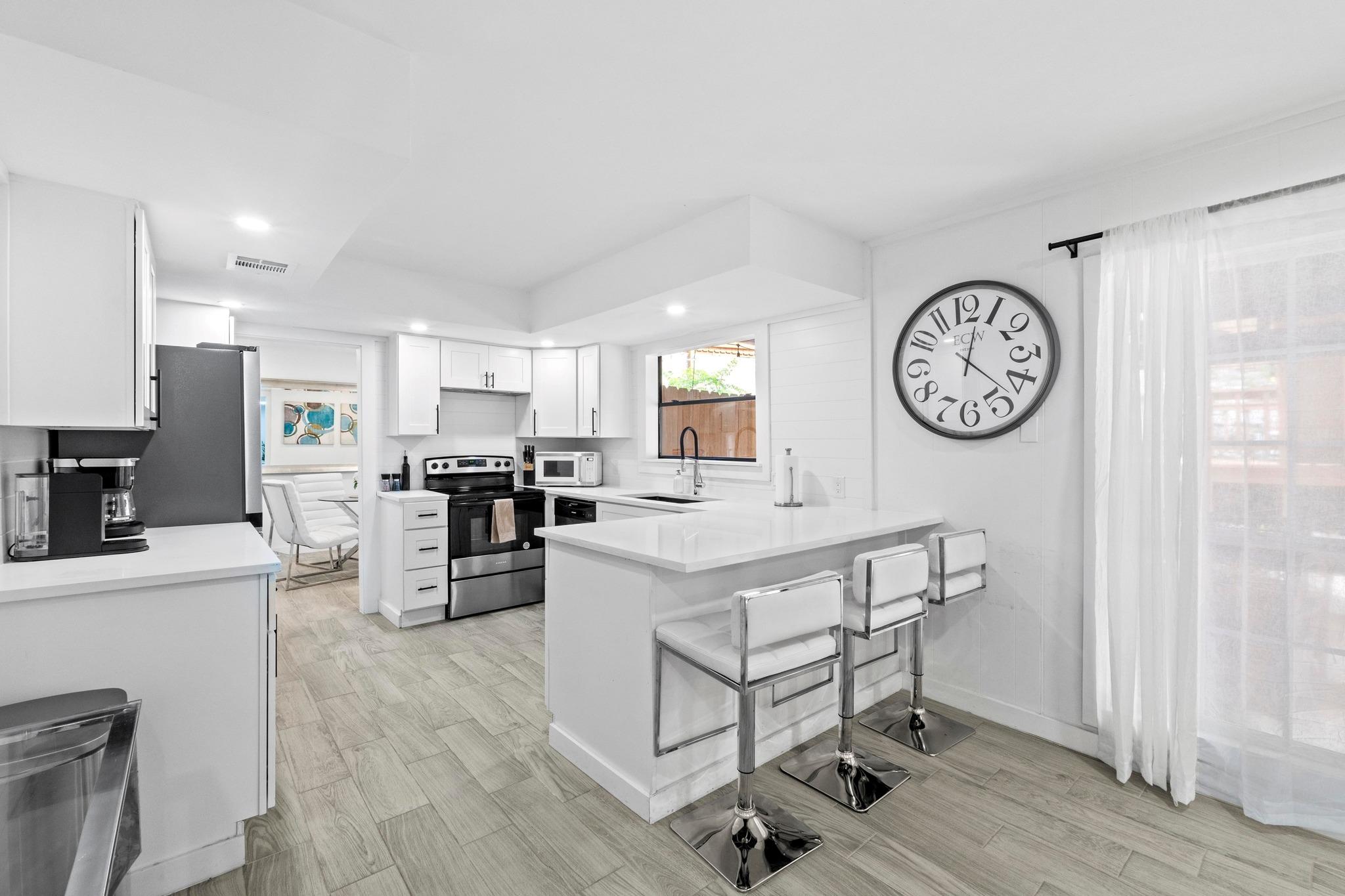 3520 Highland View DR