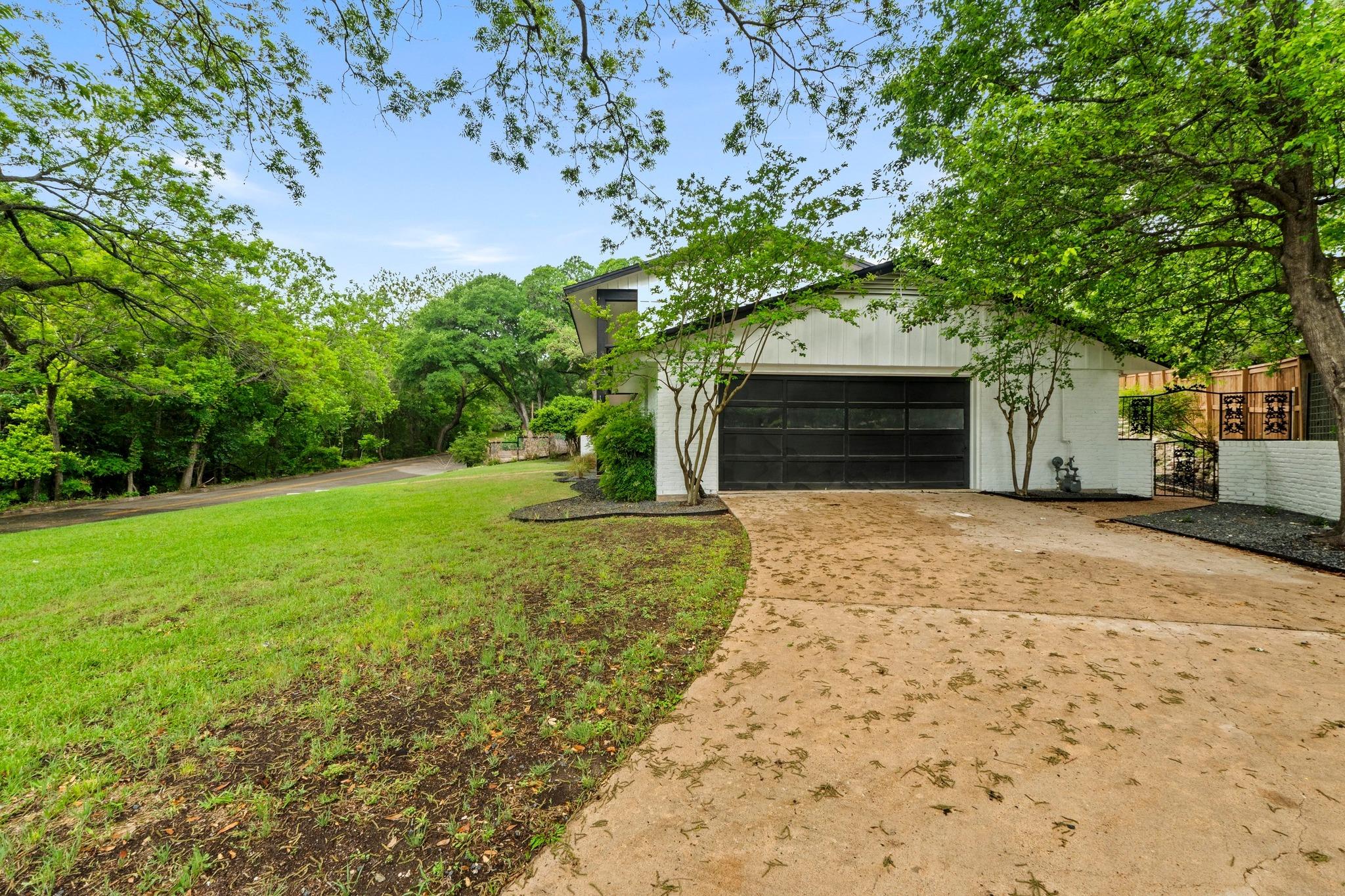 3520 Highland View DR