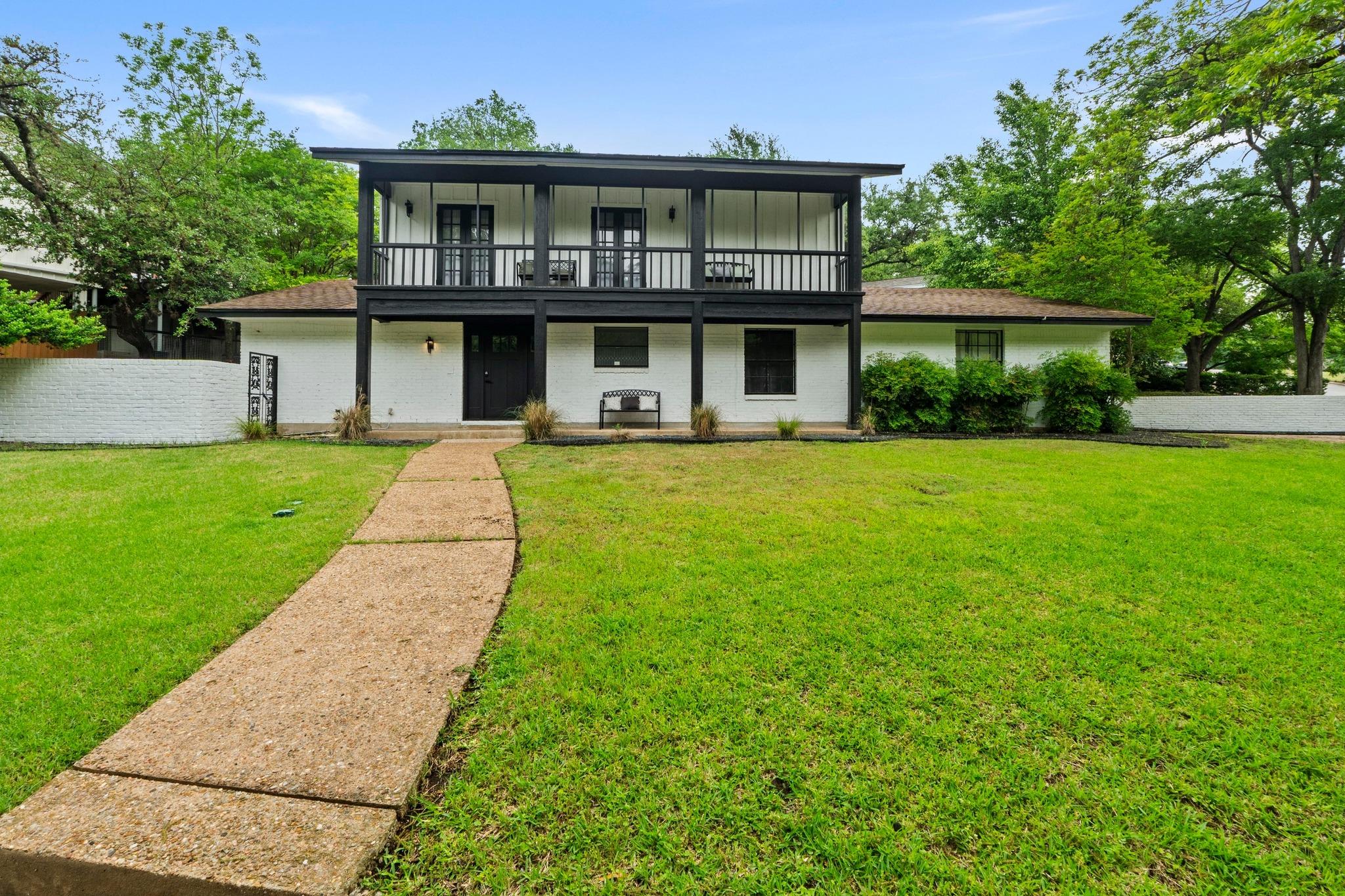 3520 Highland View DR