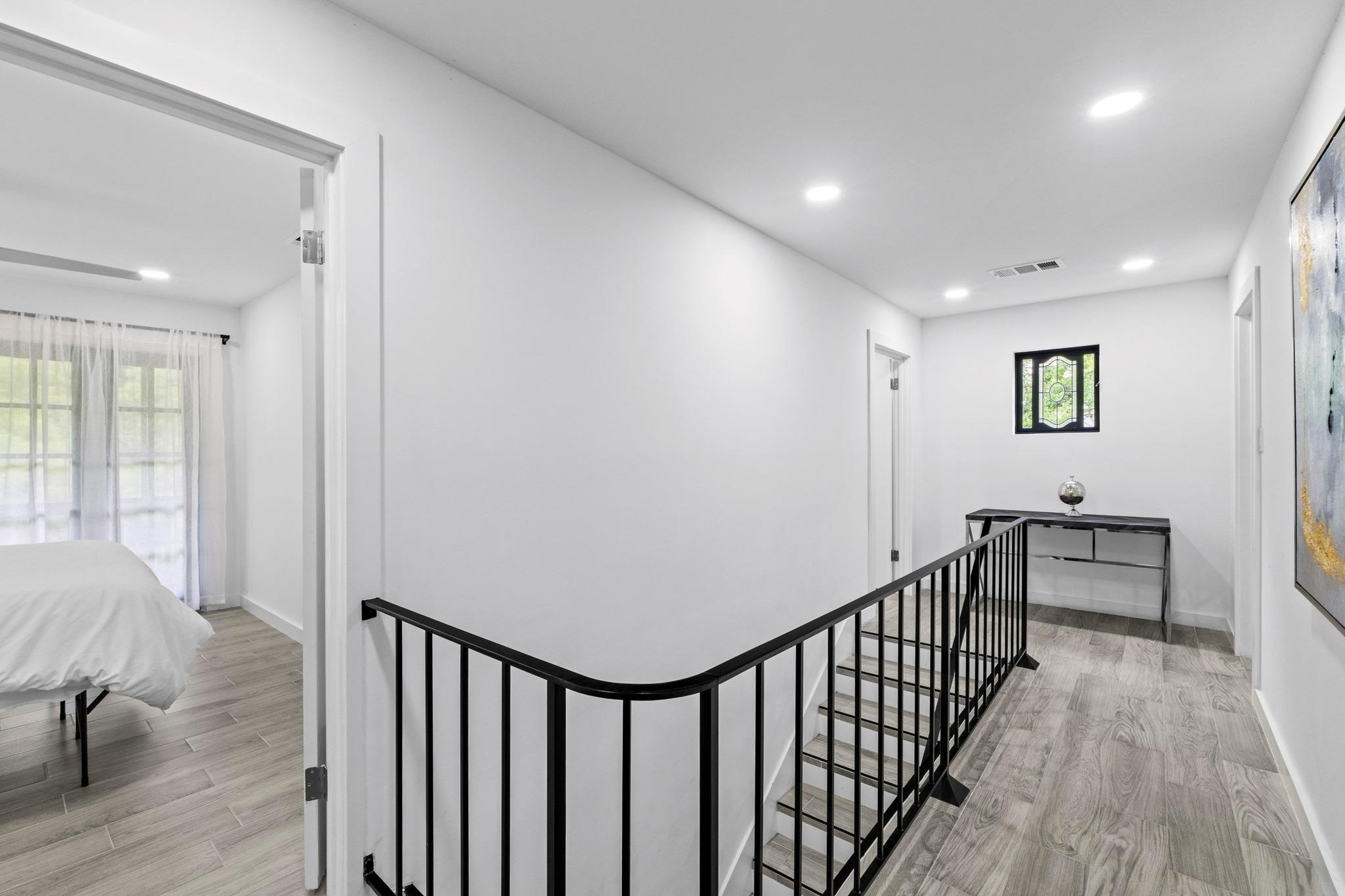 3520 Highland View DR