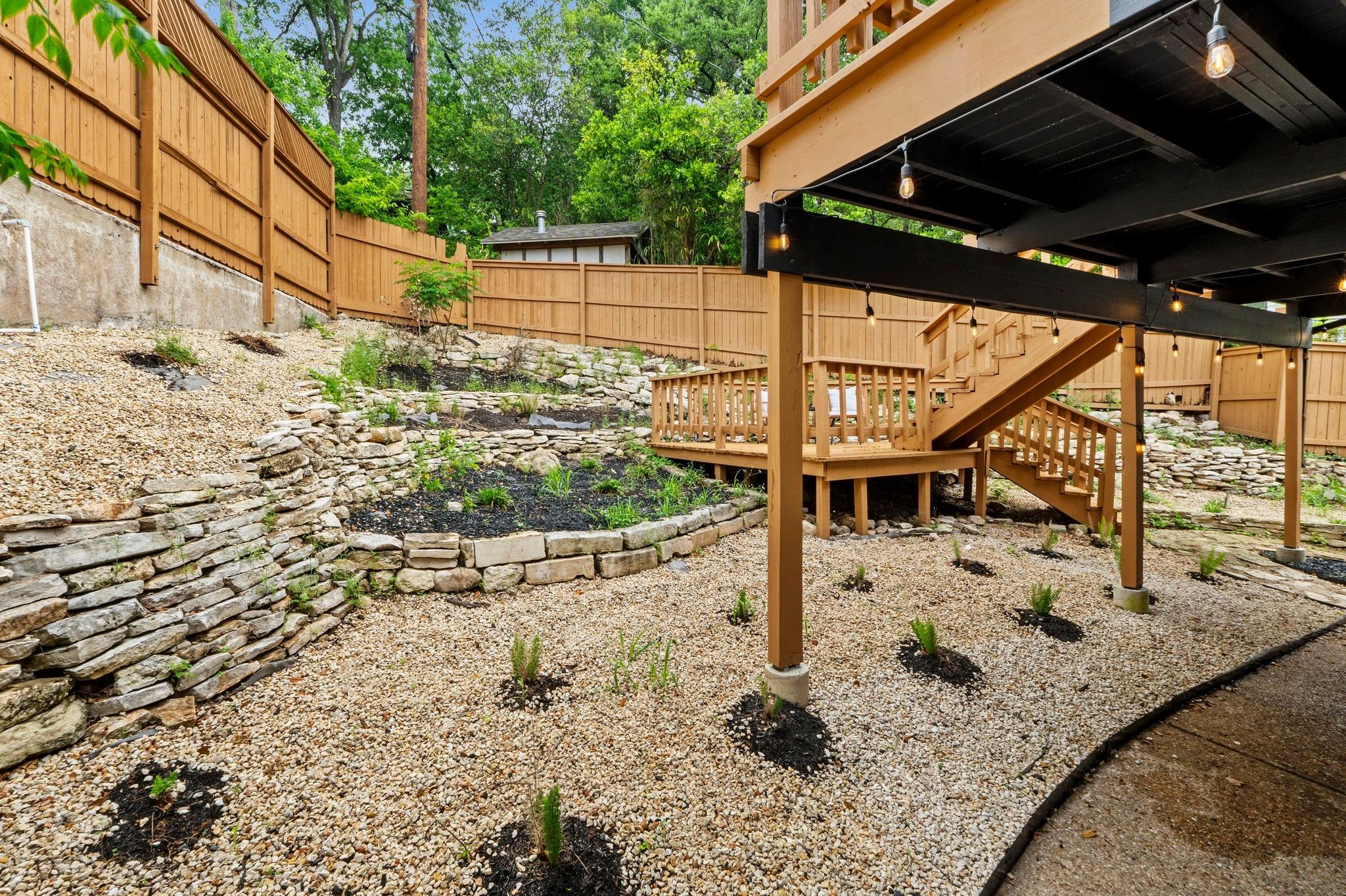 3520 Highland View DR