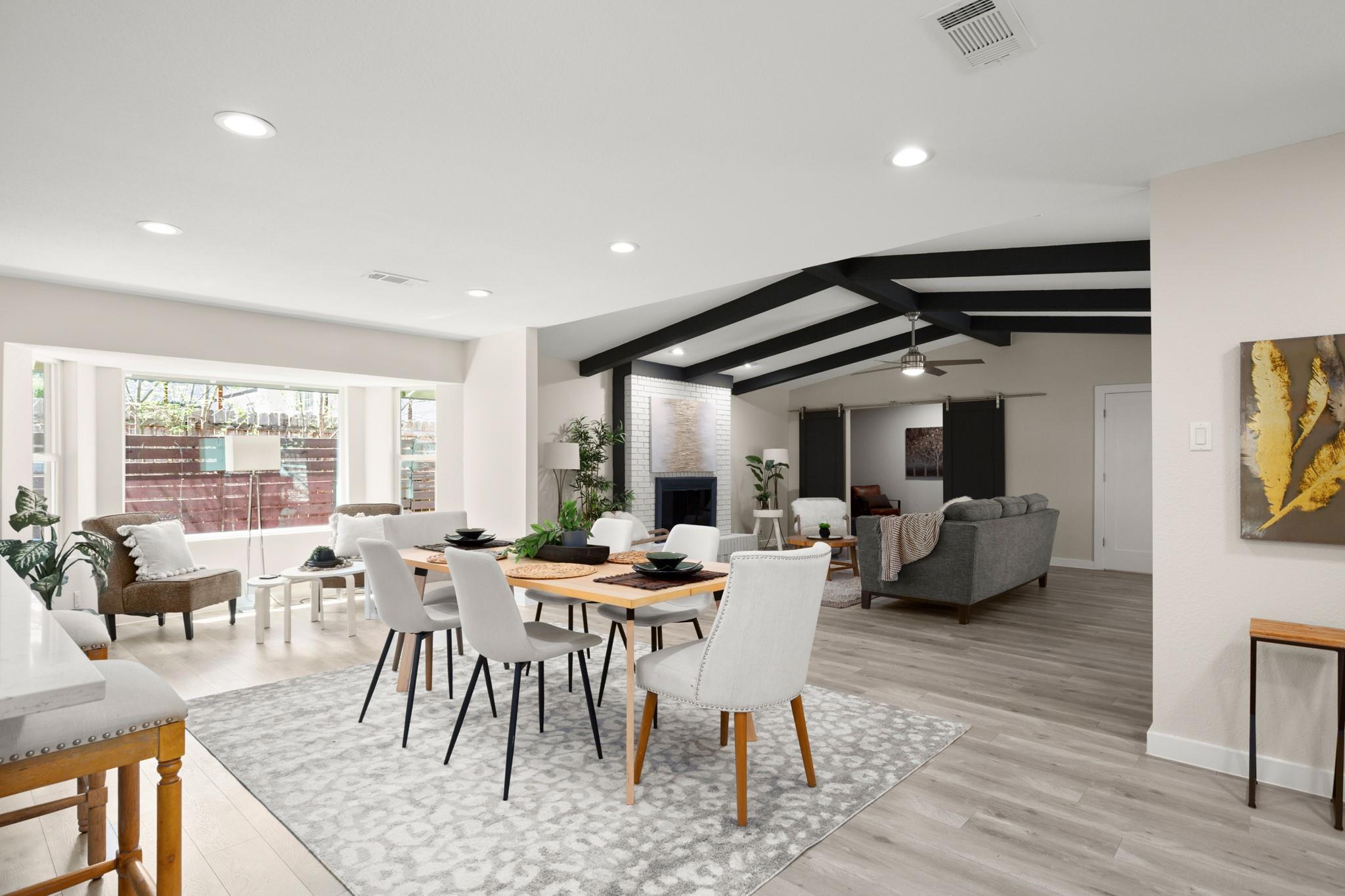 3305 Santa Monica DR